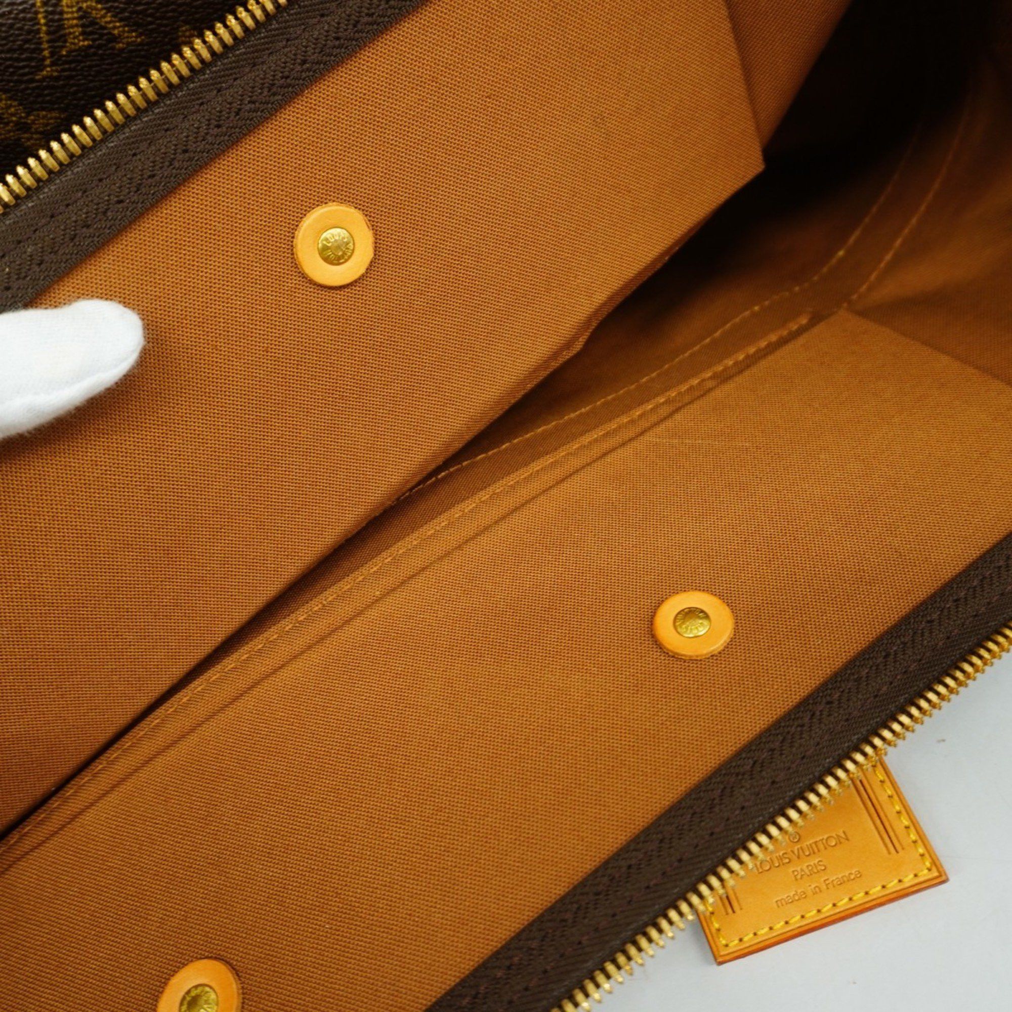 Louis Vuitton Louis Vuitton Cruiser travel Size ONE SIZE - 17 Thumbnail