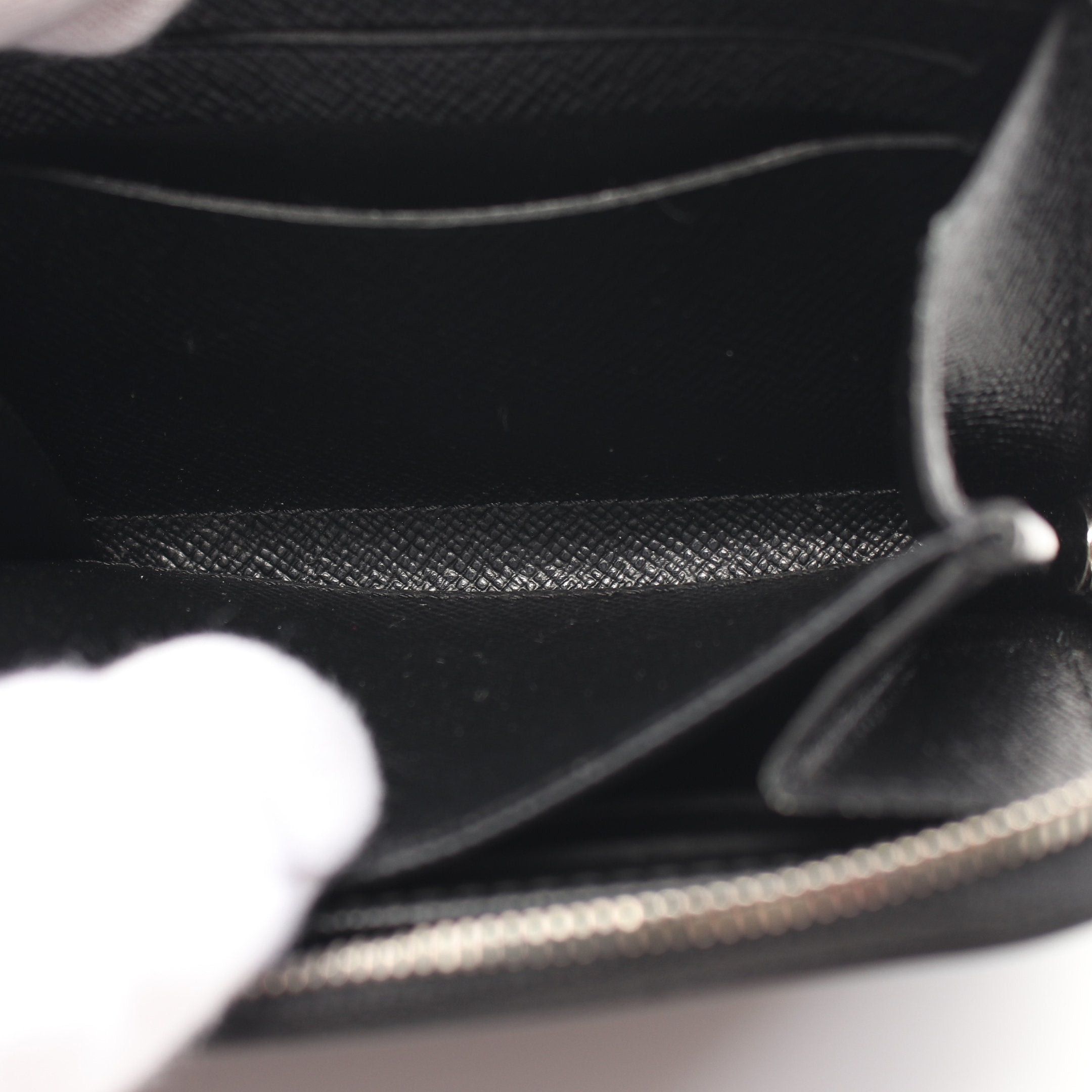 Louis Vuitton Louis Vuitton Zippy Coin Purse Epi Noir Card Case Leather Black Size ONE SIZE - 6 Thumbnail