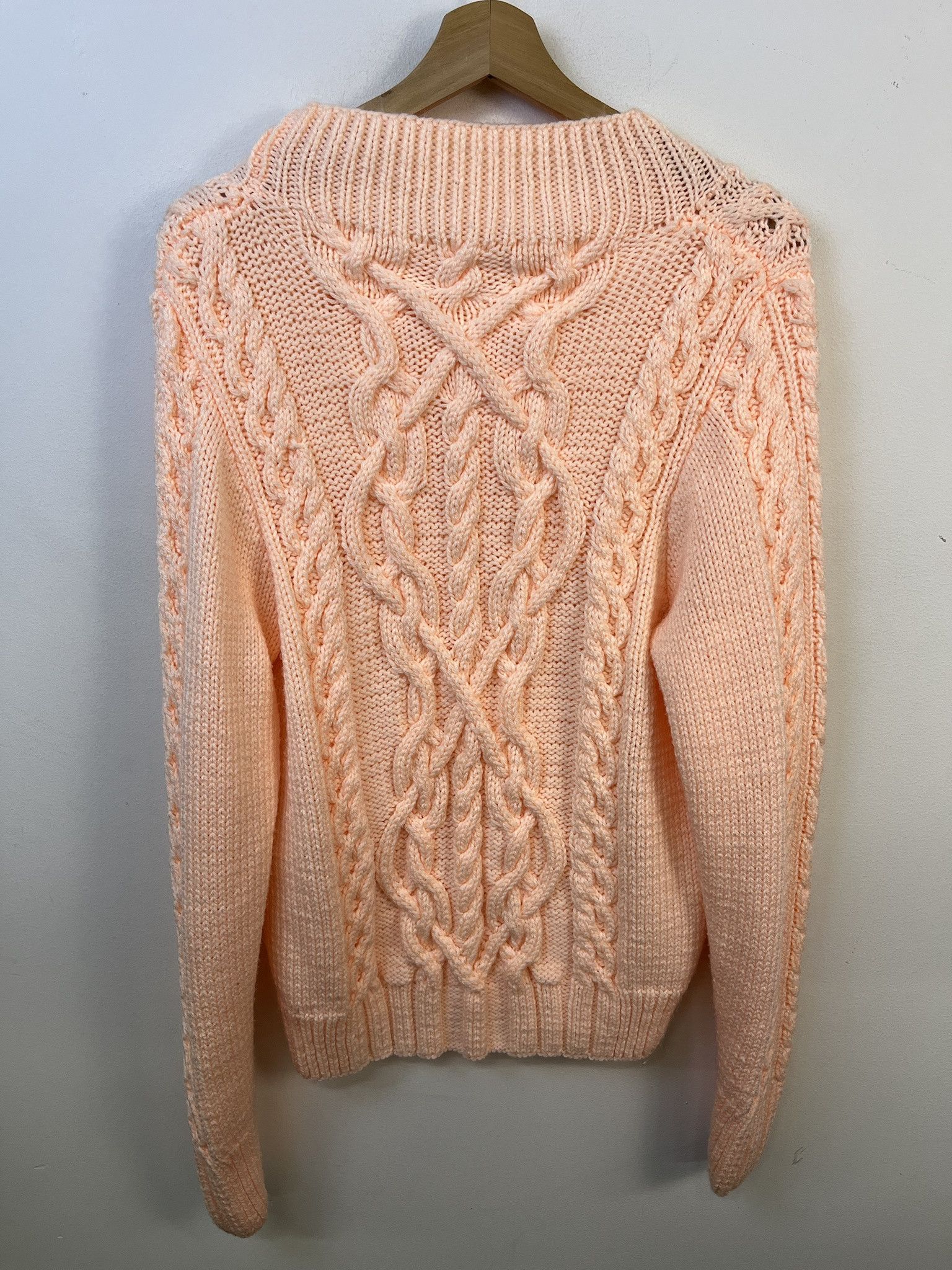 Other Vintage Knit Sweater Y2k Pink Cableknit Sweater Size M Size US M / EU 48-50 / 2 - 2 Thumbnail