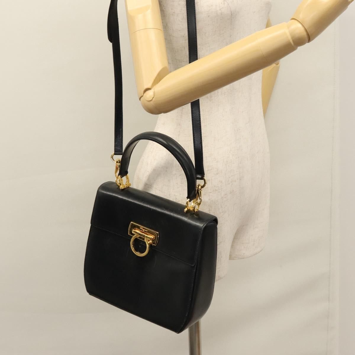 Salvatore Ferragamo Gancini Black Leather Handbag (Pre-Owned) Size ONE SIZE - 16 Thumbnail