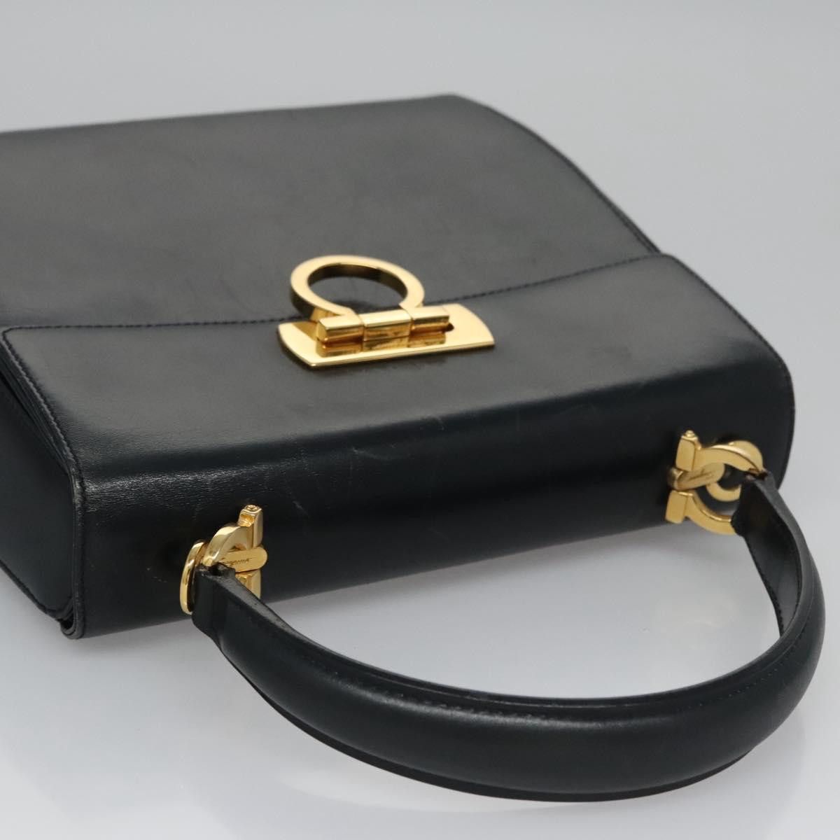Salvatore Ferragamo Gancini Black Leather Handbag (Pre-Owned) Size ONE SIZE - 18 Thumbnail