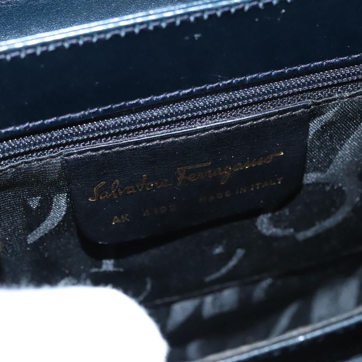 Salvatore Ferragamo Gancini Black Leather Handbag (Pre-Owned) Size ONE SIZE - 14 Thumbnail
