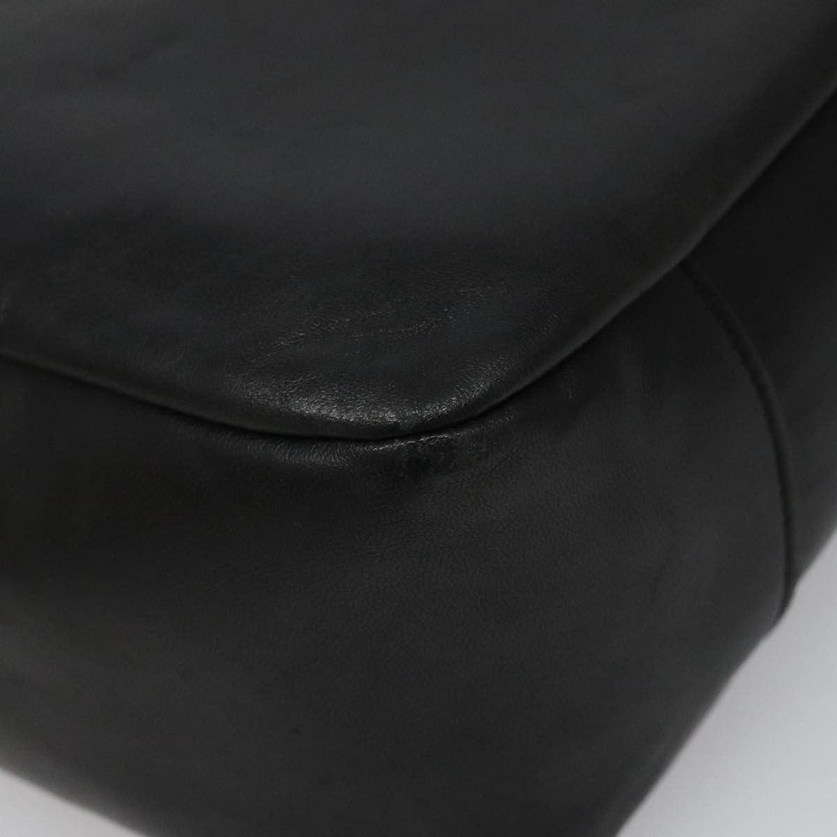 Salvatore Ferragamo Gancini Black Leather Shoulder Bag (Pre-Owned) Size ONE SIZE - 9 Thumbnail