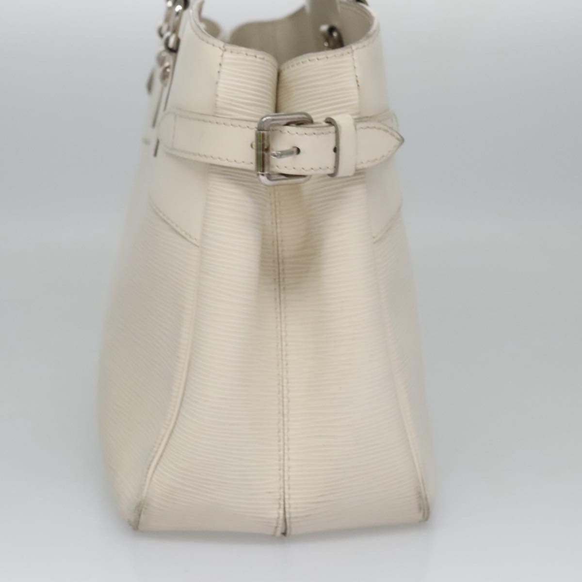 Louis Vuitton Passy White Leather Handbag (Pre-Owned) Size ONE SIZE - 3 Thumbnail