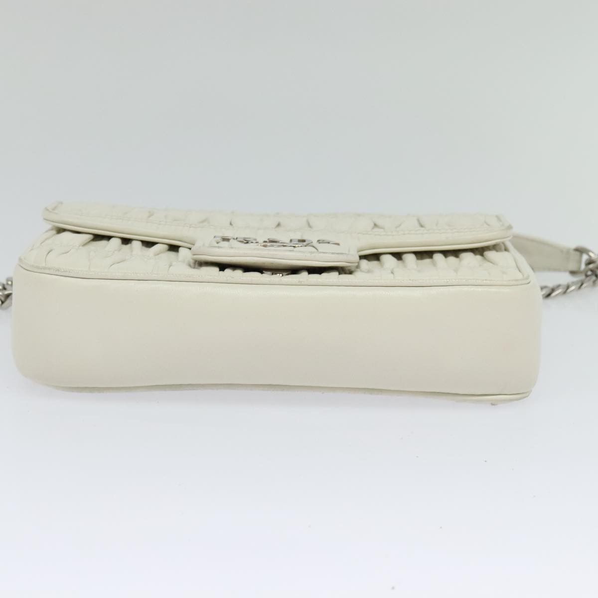 Prada Nappa Gauffré White Leather Shoulder Bag (Pre-Owned) Size ONE SIZE - 19 Thumbnail