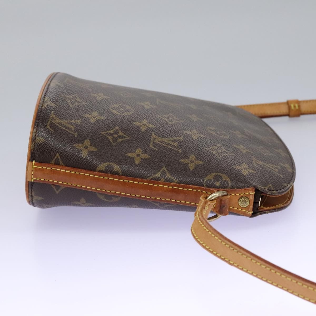 Louis Vuitton Drouot Brown Canvas Shoulder Bag (Pre-Owned) Size ONE SIZE - 4 Thumbnail