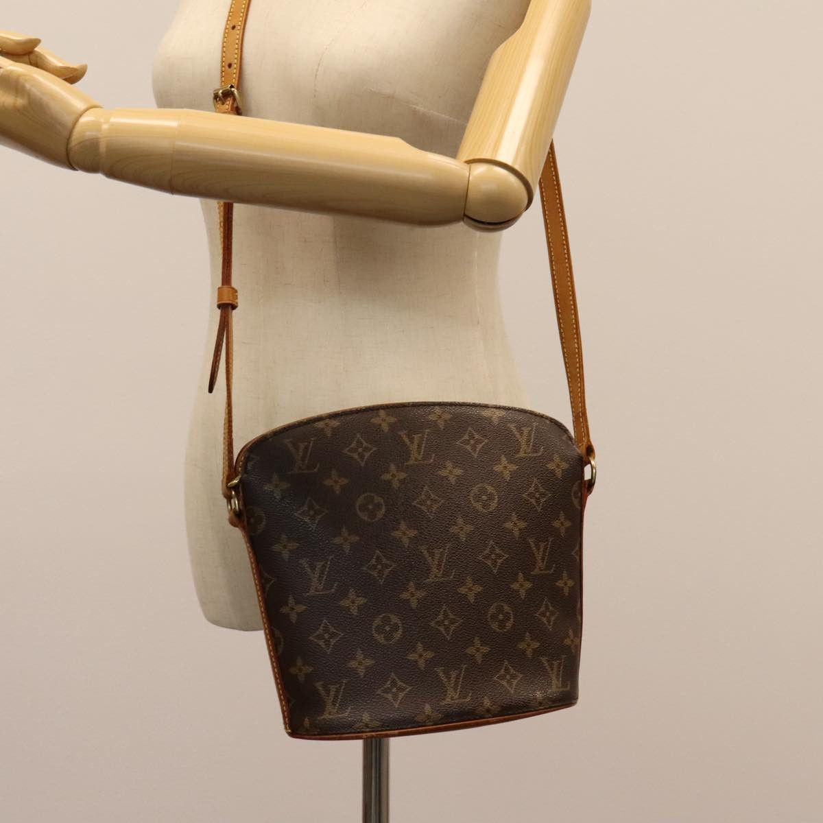 Louis Vuitton Drouot Brown Canvas Shoulder Bag (Pre-Owned) Size ONE SIZE - 18 Thumbnail