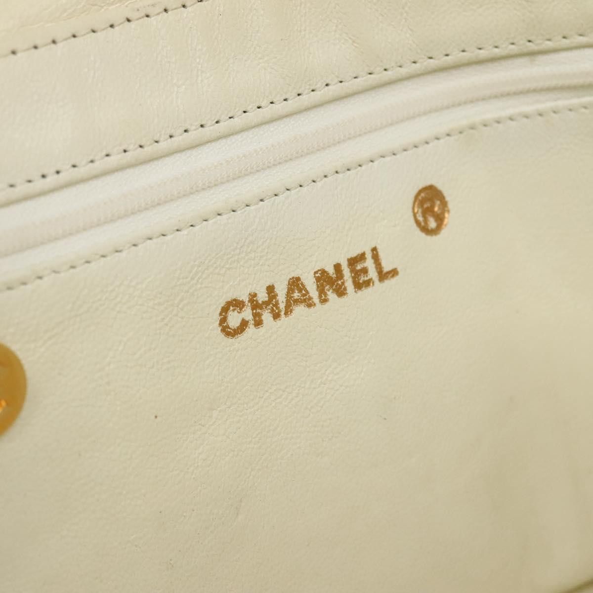 Chanel Camera White Leather Shoulder Bag (Pre-Owned) Size ONE SIZE - 16 Thumbnail