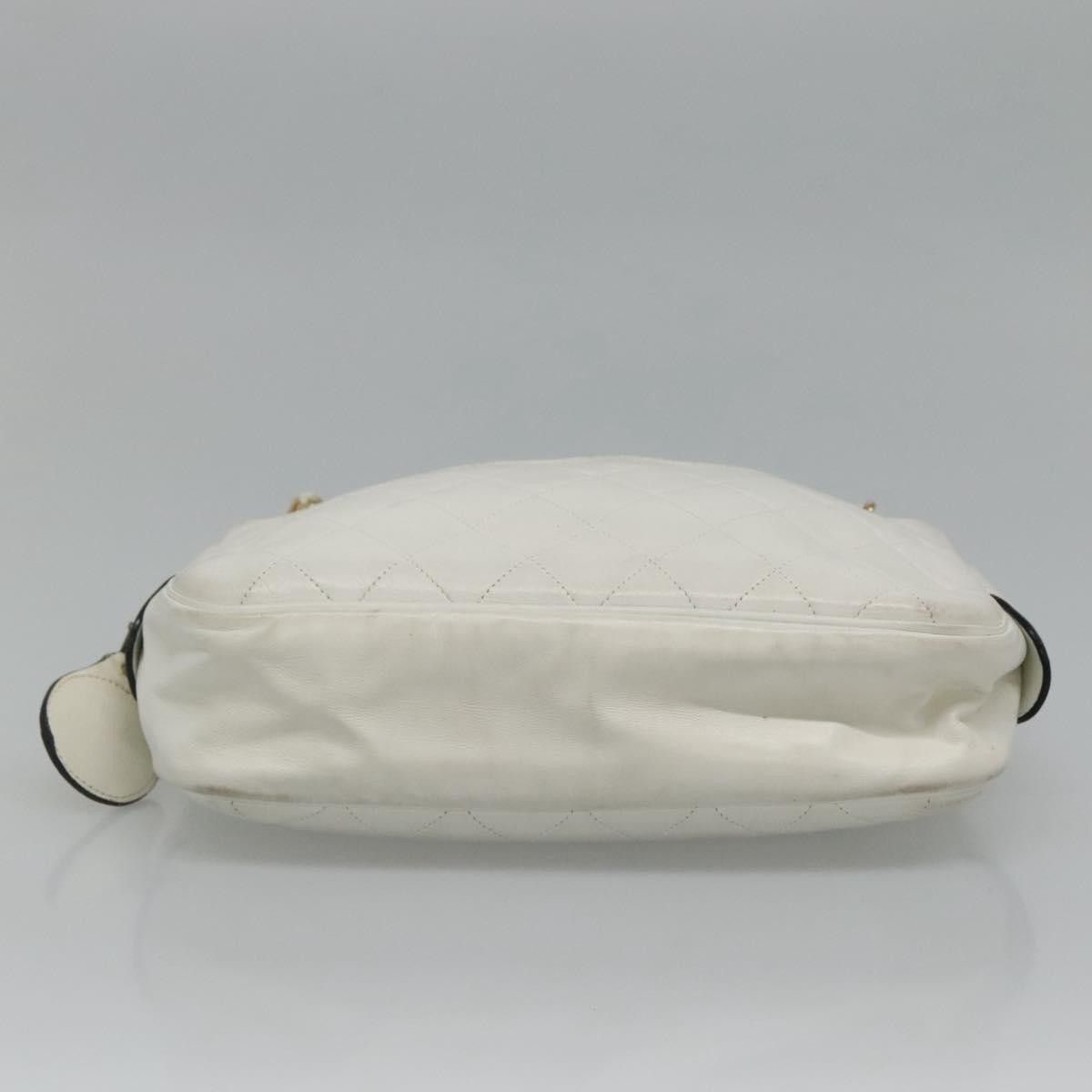 Chanel Camera White Leather Shoulder Bag (Pre-Owned) Size ONE SIZE - 20 Thumbnail