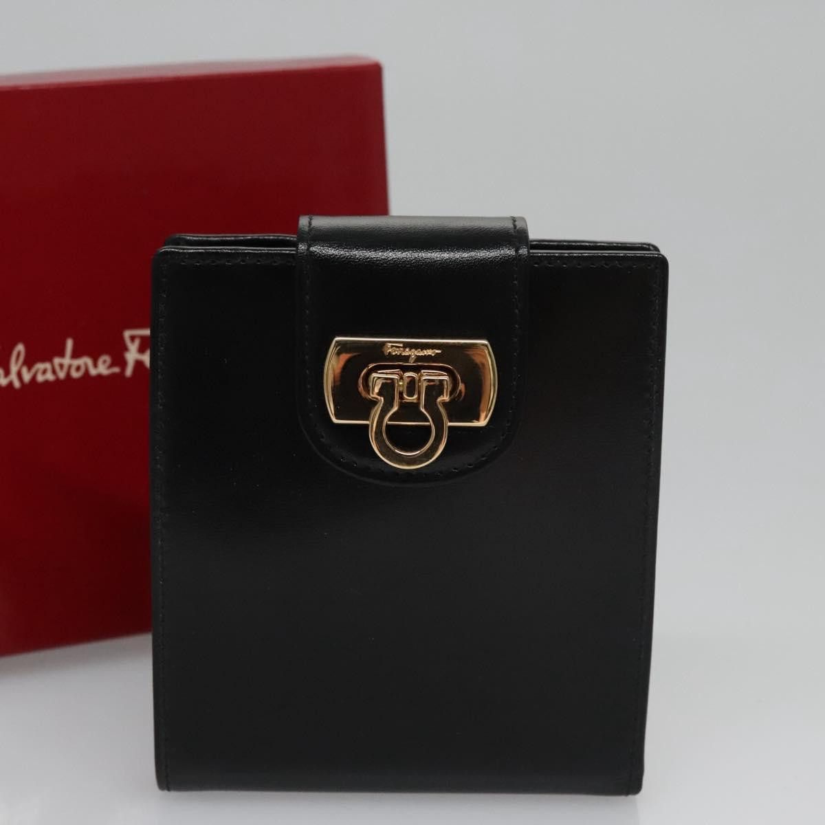 Salvatore Ferragamo Gancini Black Leather Wallet (Pre-Owned) Size ONE SIZE - 20 Thumbnail