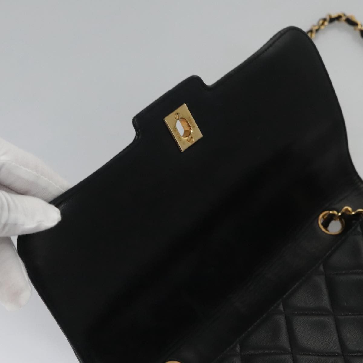 Chanel Chanel Diana shoulder Size ONE SIZE - 23 Thumbnail