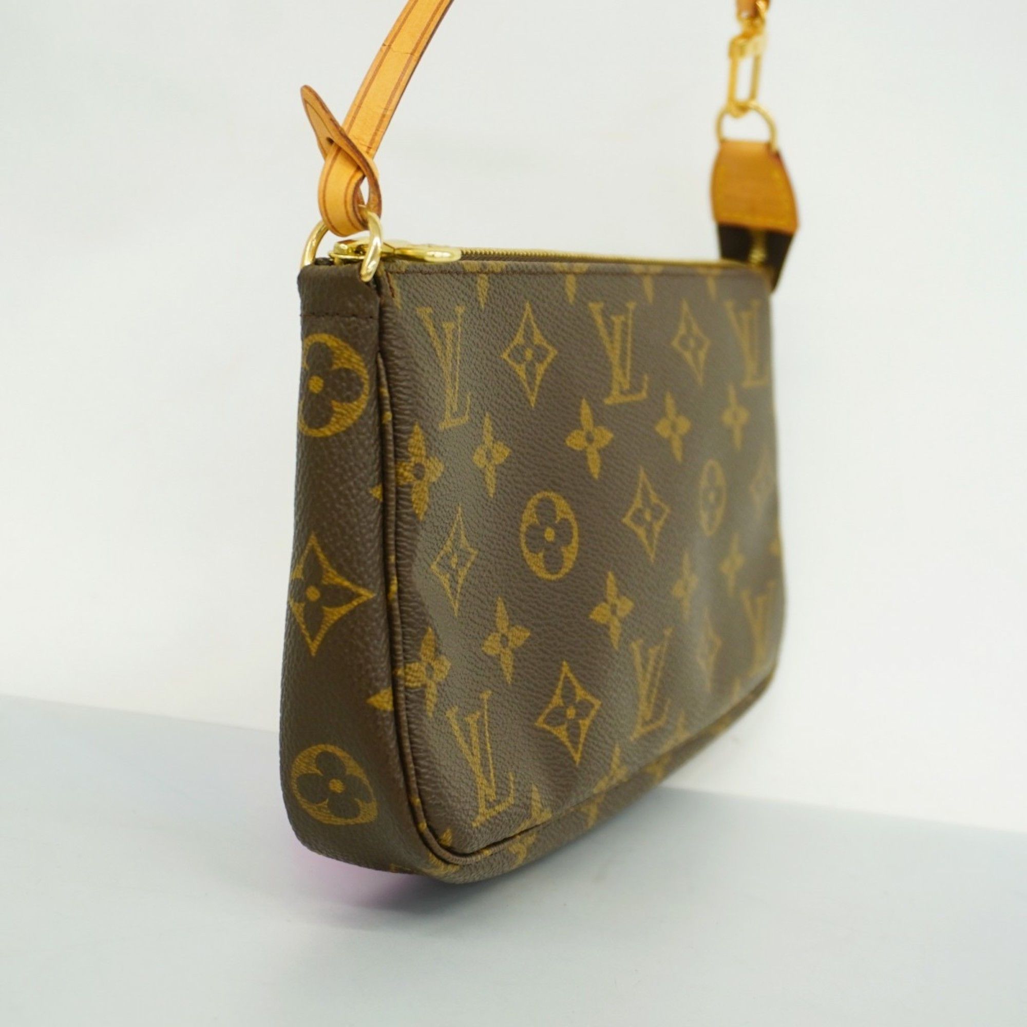 Louis Vuitton Louis Vuitton Pochette Accessoire clutch Size ONE SIZE - 3 Thumbnail