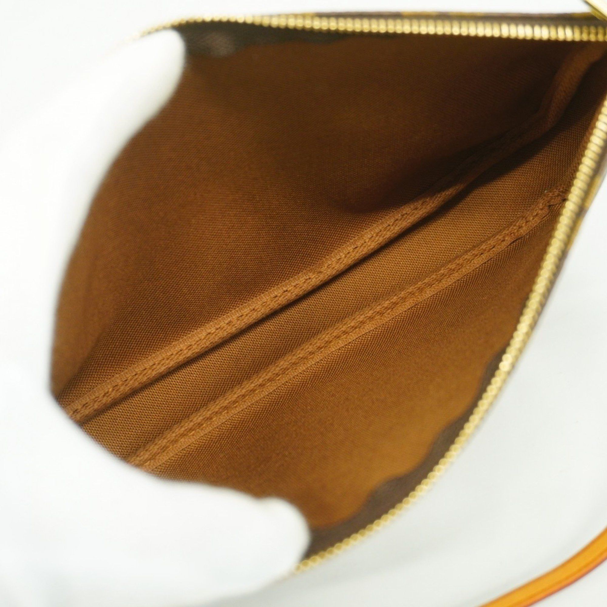 Louis Vuitton Louis Vuitton Pochette Accessoire clutch Size ONE SIZE - 10 Thumbnail