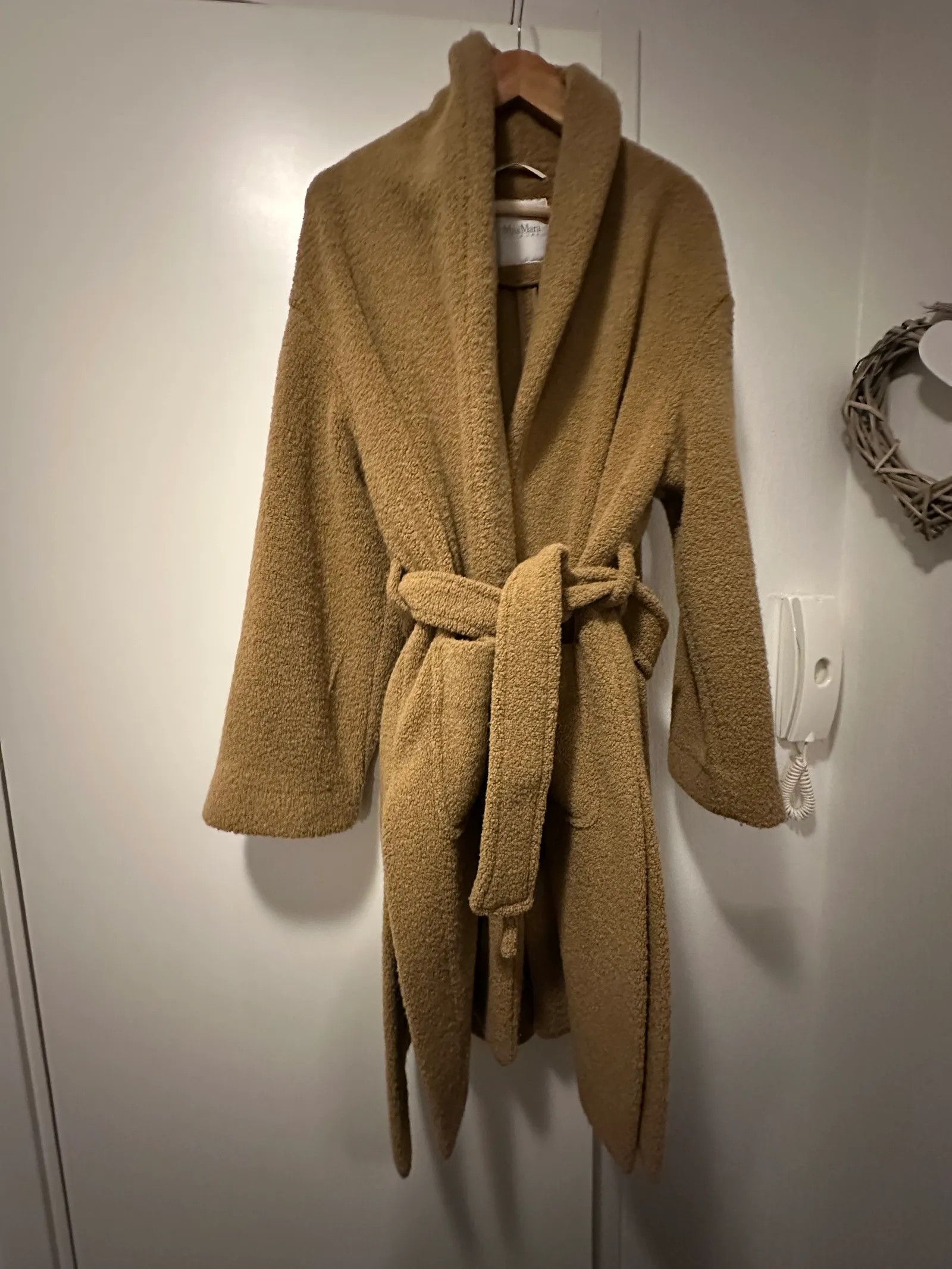 Max Mara Max Mara Coat Size M / US 6-8 / IT 42-44 - 3 Thumbnail