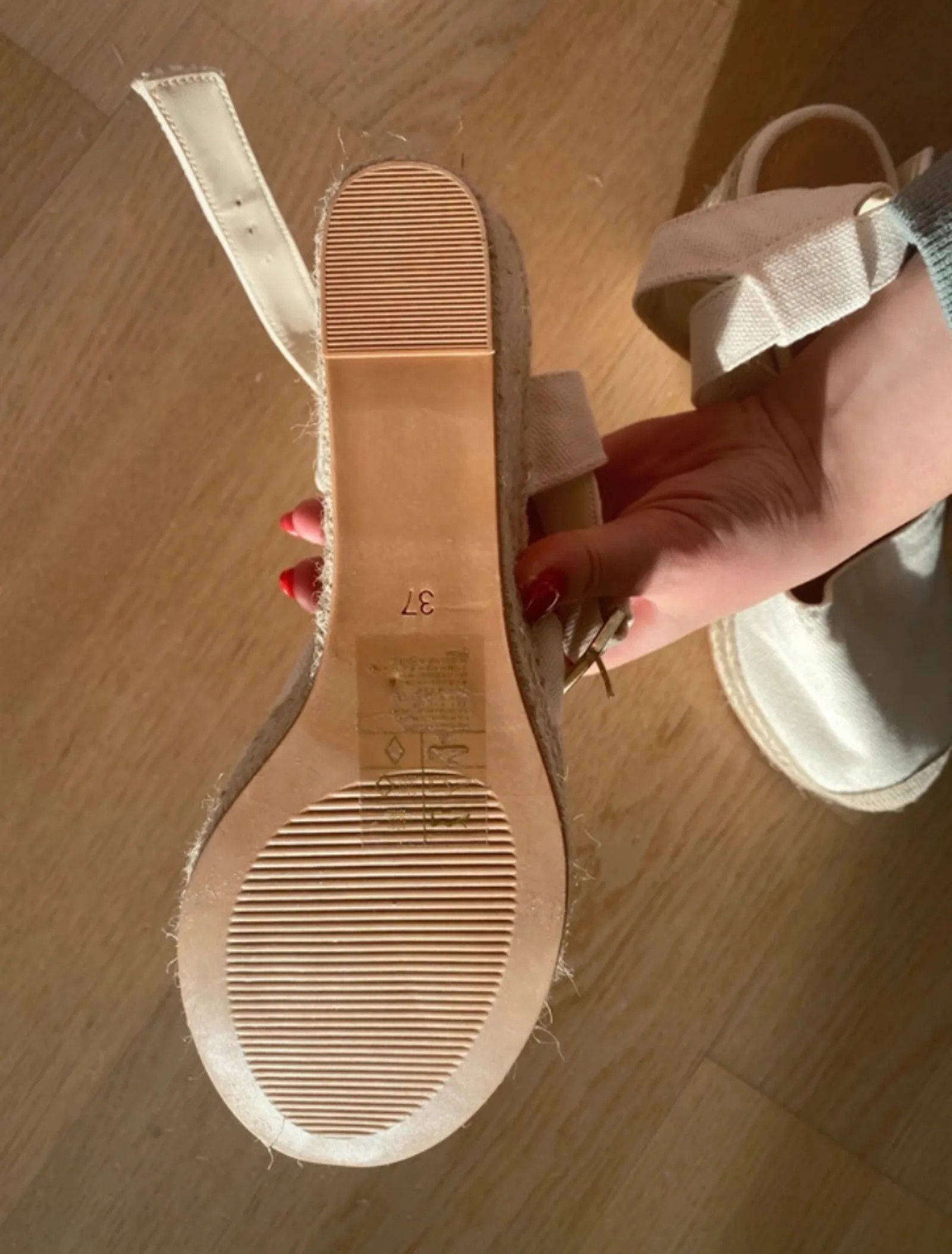 H&M H&M Heels Size US 7 / IT 37 - 3 Thumbnail