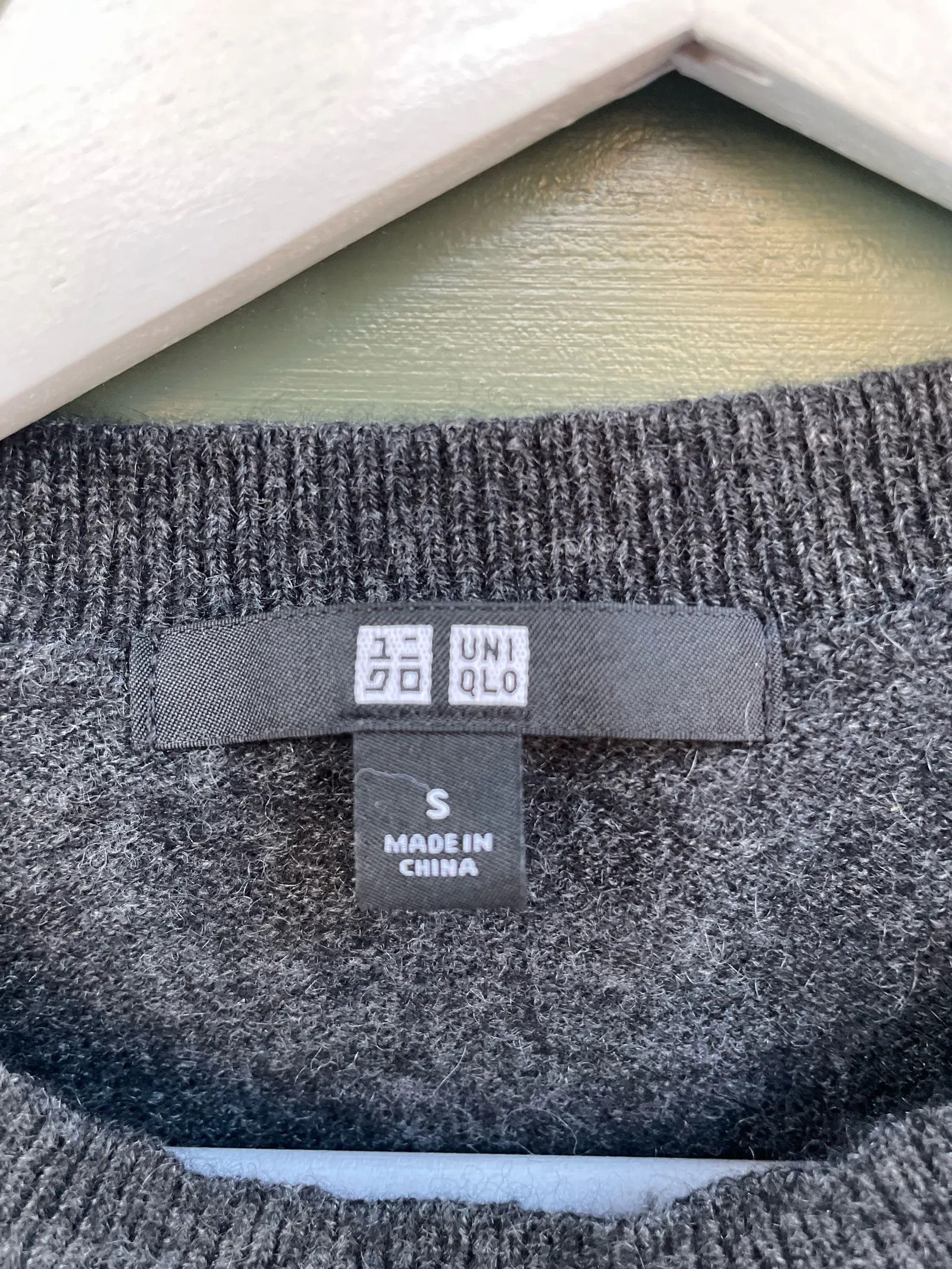 Uniqlo Uniqlo Sweater Size S / US 4 / IT 40 - 2 Thumbnail