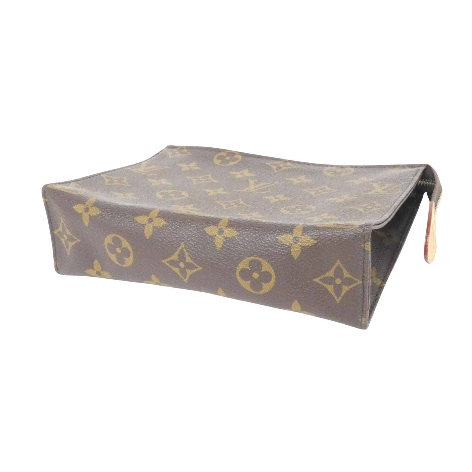 Louis Vuitton Louis Vuitton Poche Toilette 19 clutch Size ONE SIZE - 2 Thumbnail