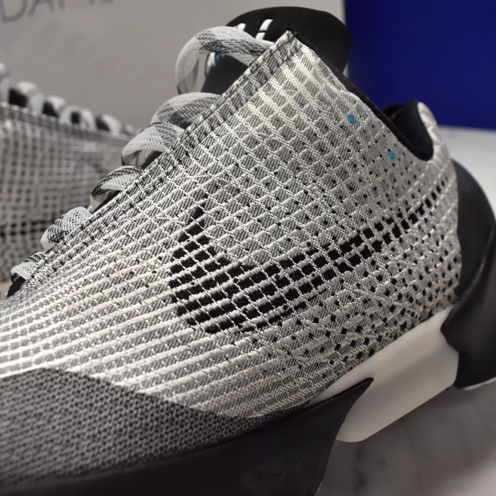Nike Nike Hyper Adapt 1.0 Metallic Silver Self Lacing Air Mag Size US 10 / EU 43 - 12 Thumbnail