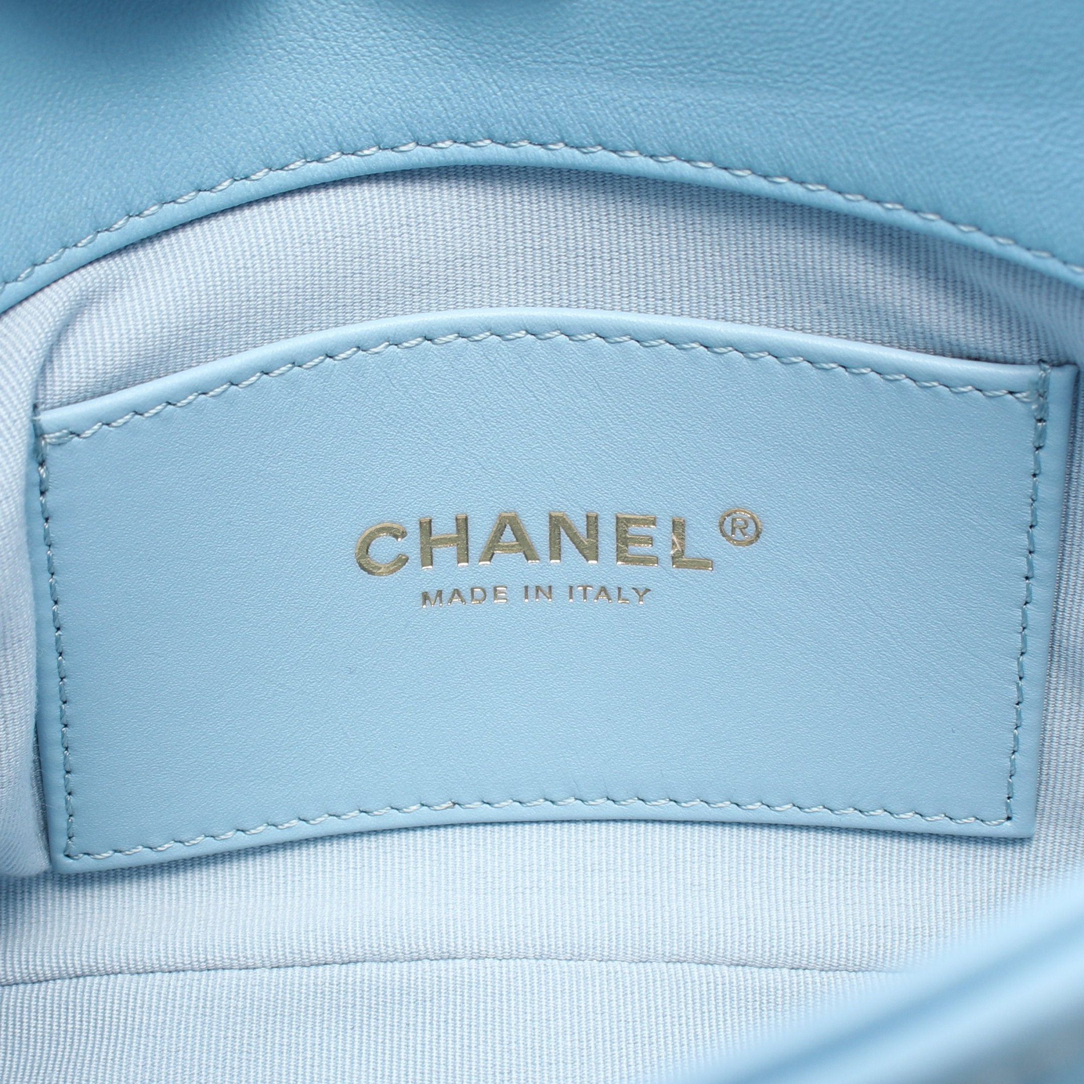 Chanel Chanel Matelasse Chain Handbag Leather Light Blue Gold Hardware Size ONE SIZE - 4 Thumbnail