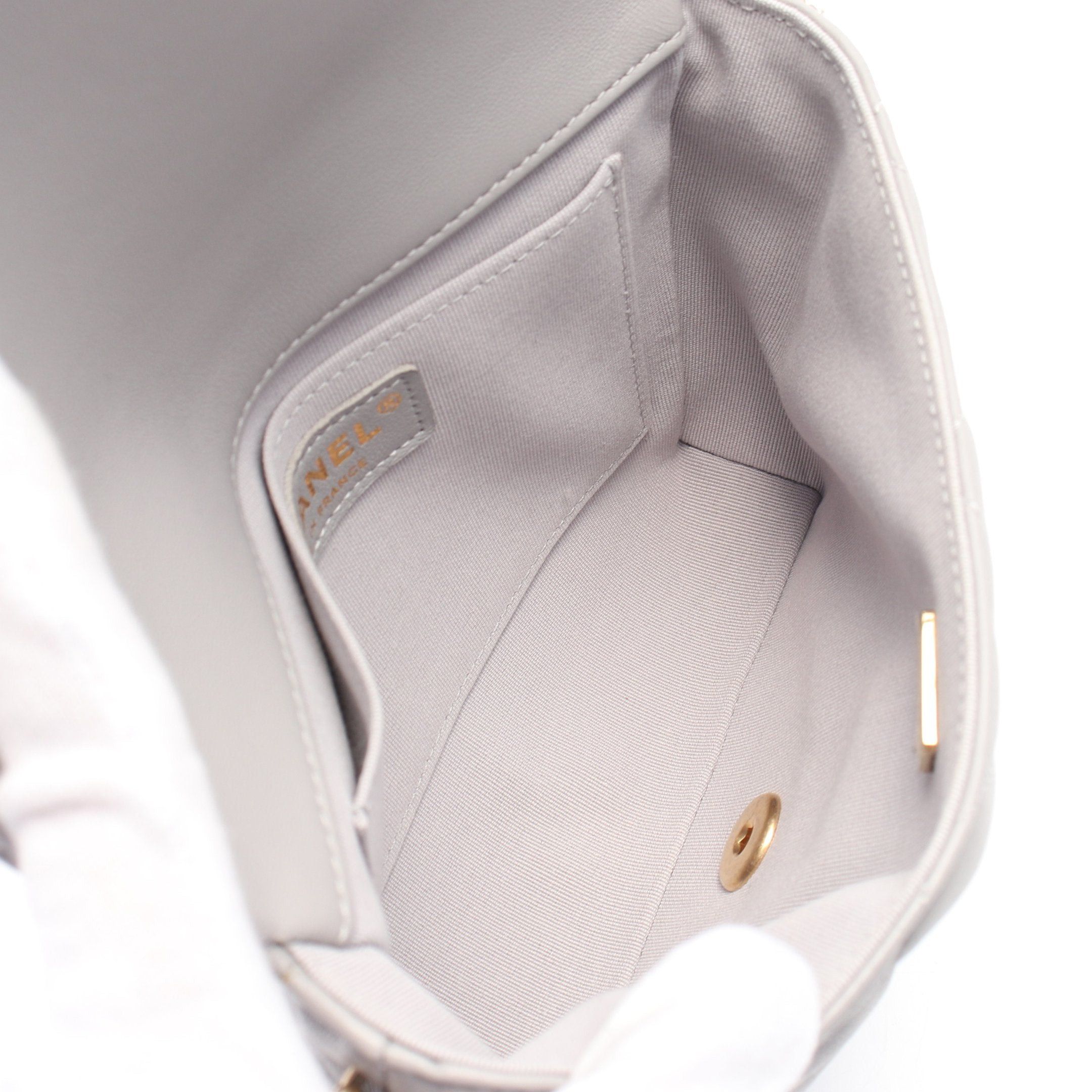 Chanel Chanel Matelasse Chain Shoulder Bag Leather Gray Gold Hardware Size ONE SIZE - 3 Thumbnail