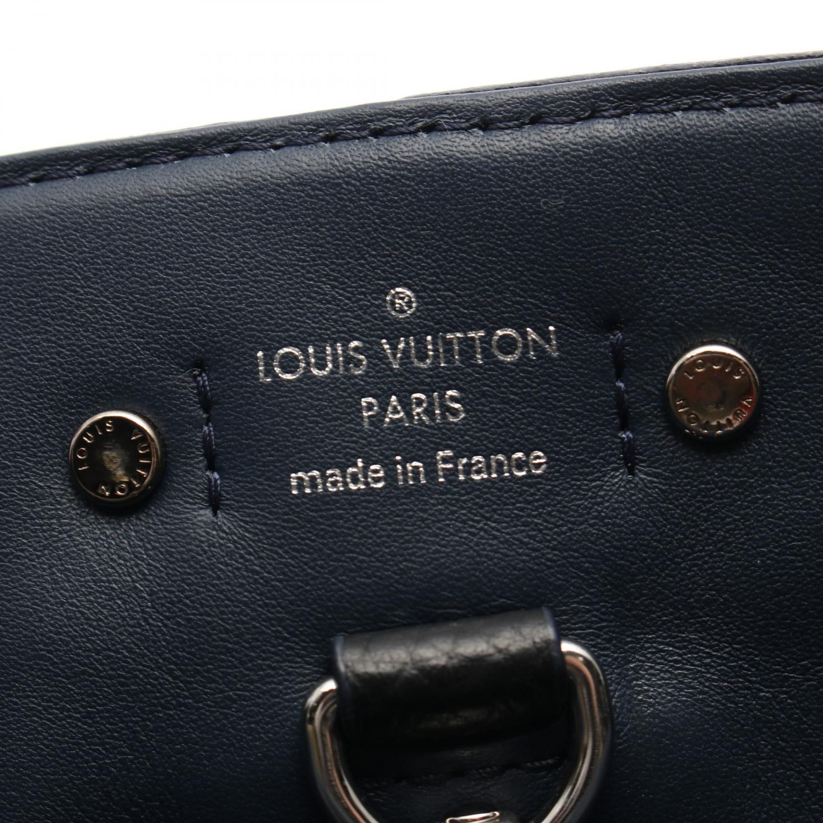 Louis Vuitton Louis Vuitton Pernel Taurillon Noir Handbag Leather Black Navy Size ONE SIZE - 4 Thumbnail