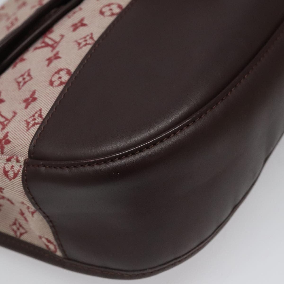 Louis Vuitton Marjorie Red Canvas Shoulder Bag (Pre-Owned) Size ONE SIZE - 18 Thumbnail
