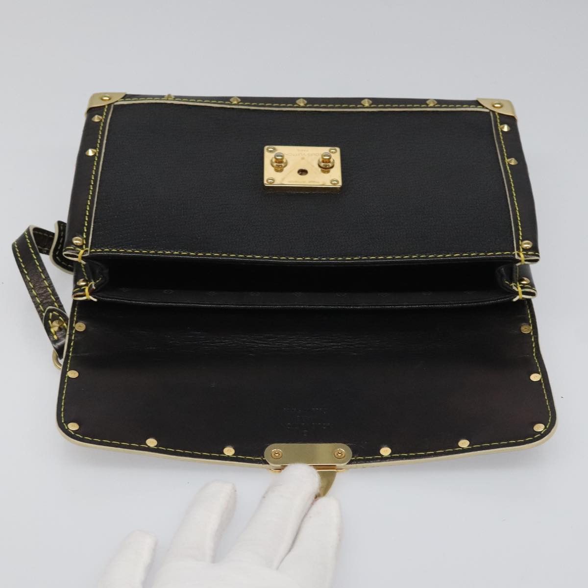 Louis Vuitton Suhali Black Leather Shoulder Bag (Pre-Owned) Size ONE SIZE - 13 Thumbnail