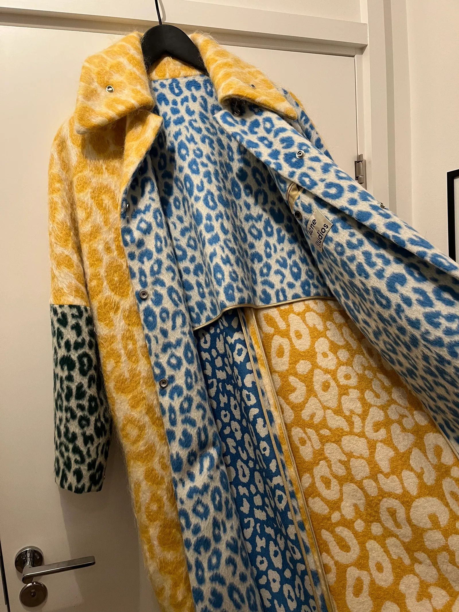 Acne Studios Acne Studios Bertilyn Leo Coat Size XS / US 0-2 / IT 36-38 - 3 Thumbnail