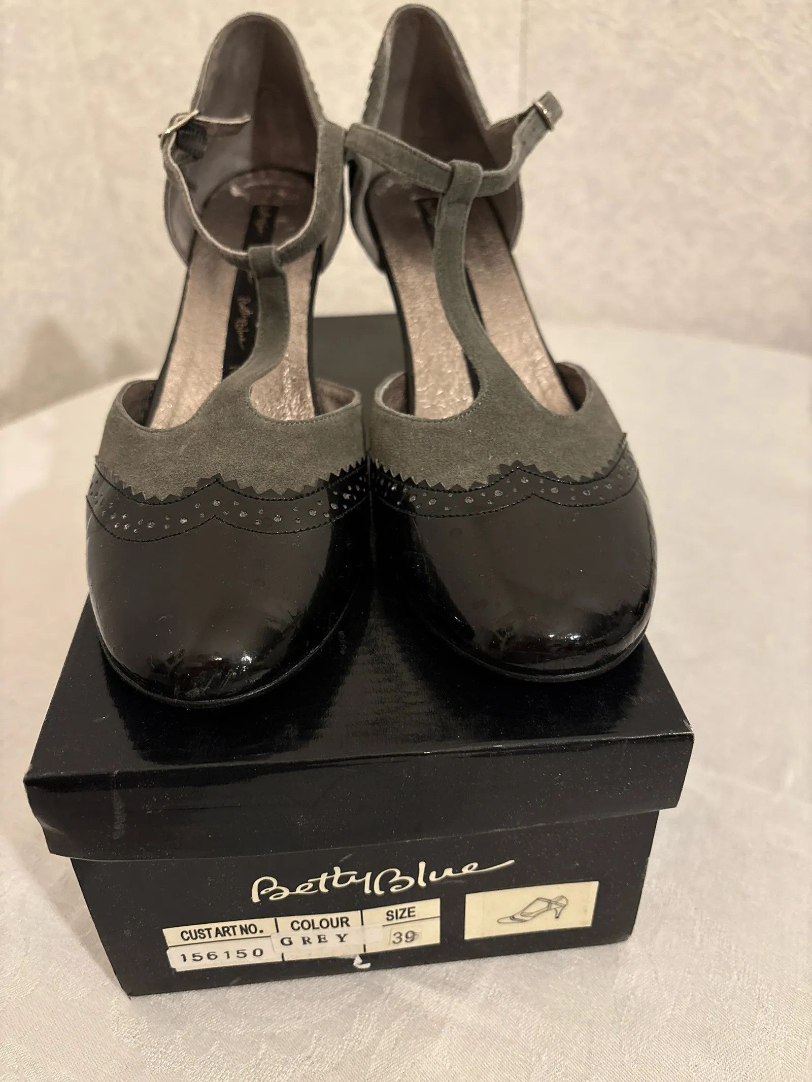 Other Betty Blue Heels Size US 9 / IT 39 - 2 Thumbnail