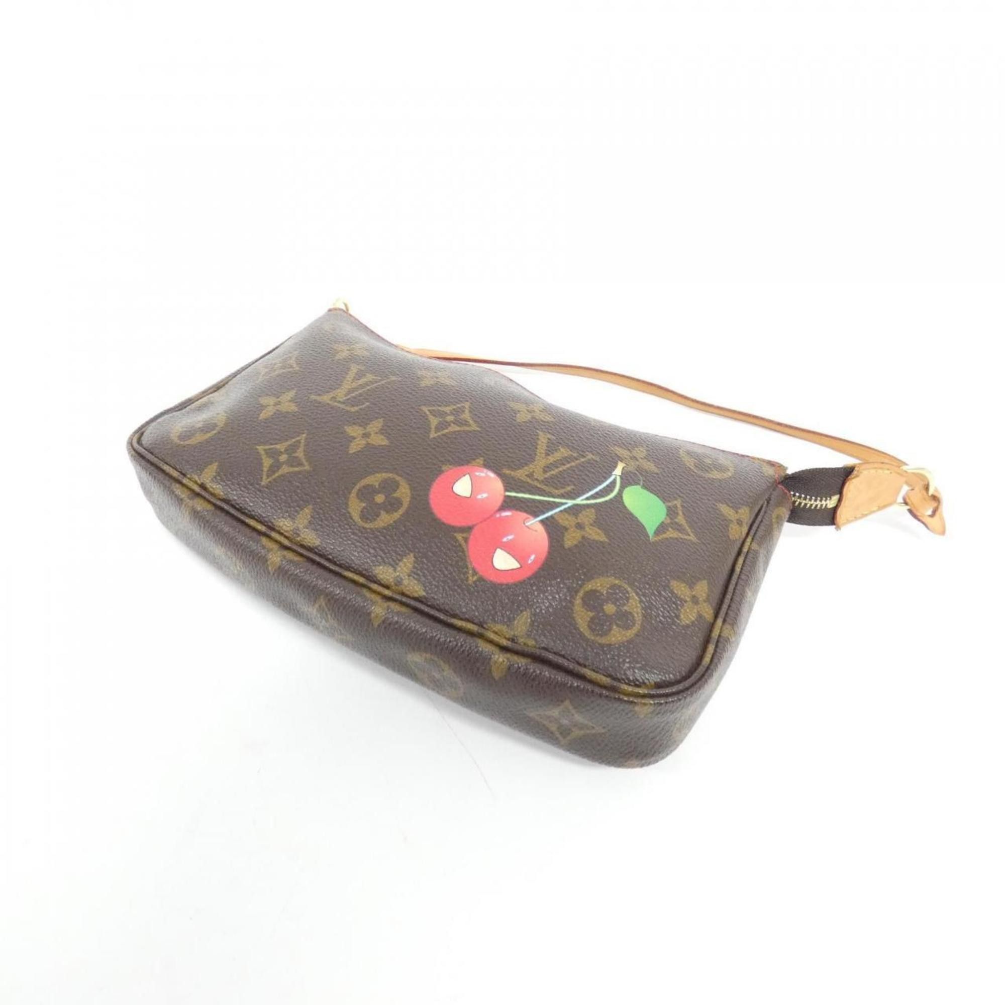 Louis Vuitton Louis Vuitton Pochette Accessoire clutch Size ONE SIZE - 4 Thumbnail