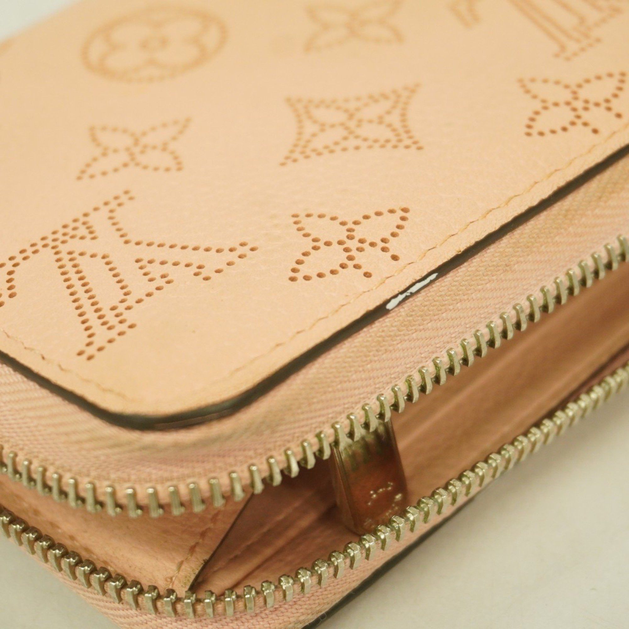 Louis Vuitton Louis Vuitton Mahina wallet Size ONE SIZE - 6 Thumbnail