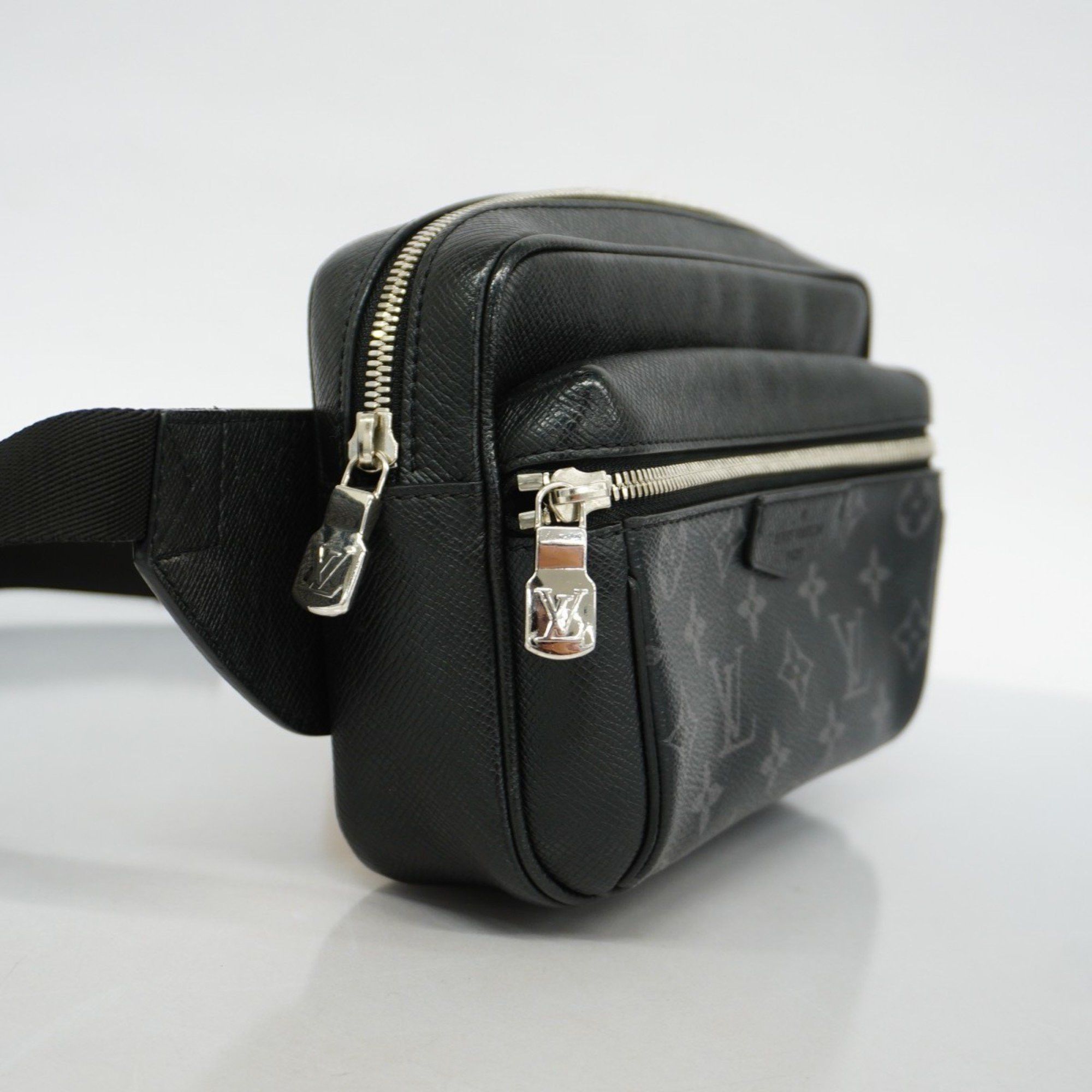 Louis Vuitton Louis Vuitton Outdoor shoulder Size ONE SIZE - 3 Thumbnail