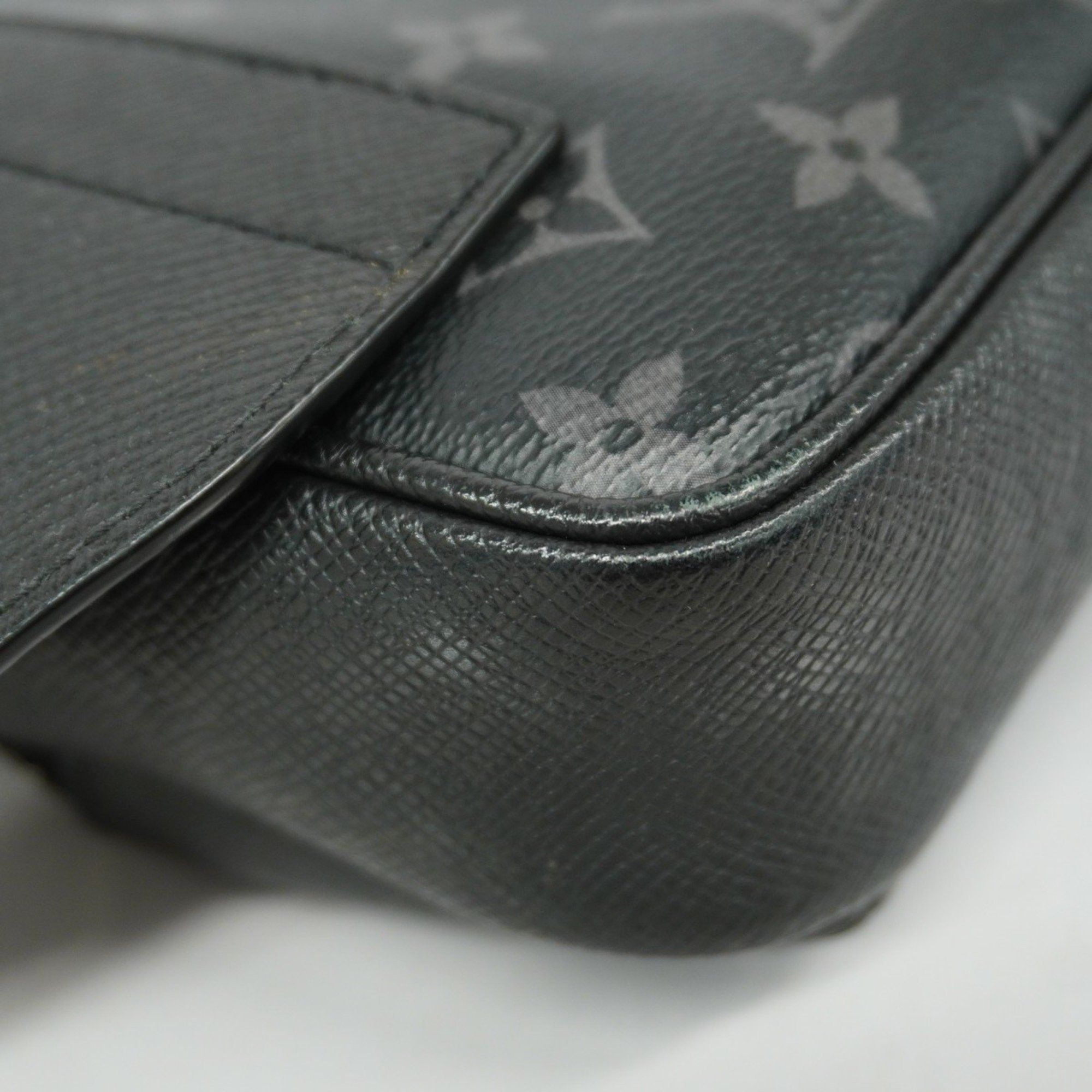 Louis Vuitton Louis Vuitton Outdoor shoulder Size ONE SIZE - 6 Thumbnail