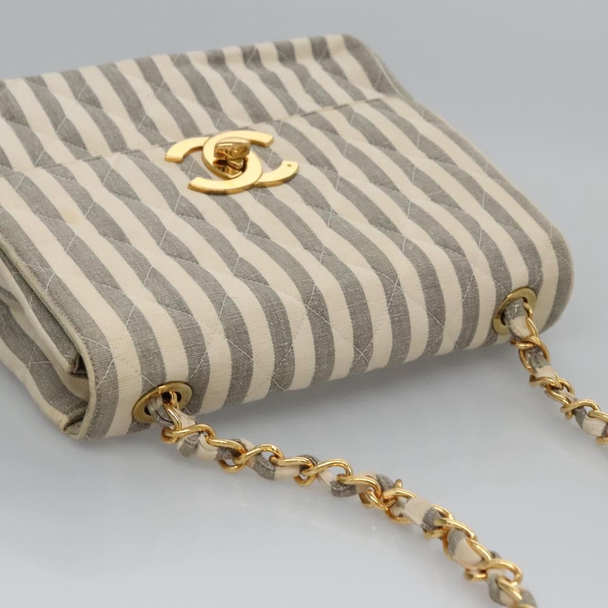 Chanel Cc Grey Canvas Shoulder Bag (Pre-Owned) Size ONE SIZE - 20 Thumbnail