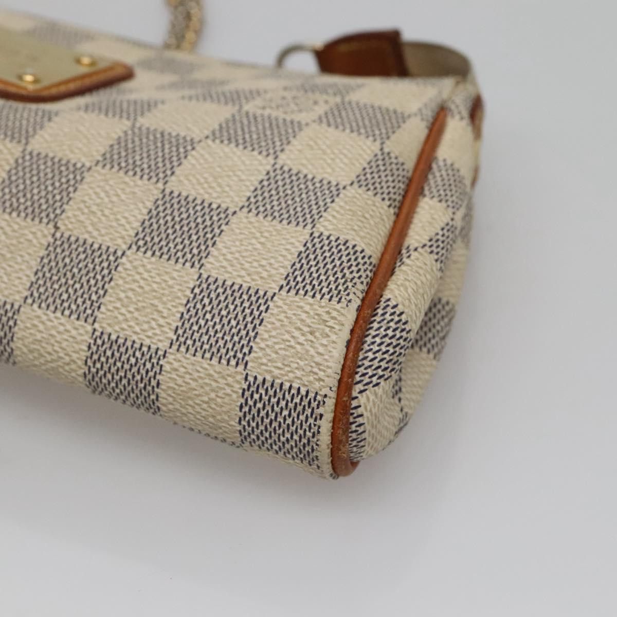 Louis Vuitton Eva White Canvas Shoulder Bag (Pre-Owned) Size ONE SIZE - 8 Thumbnail
