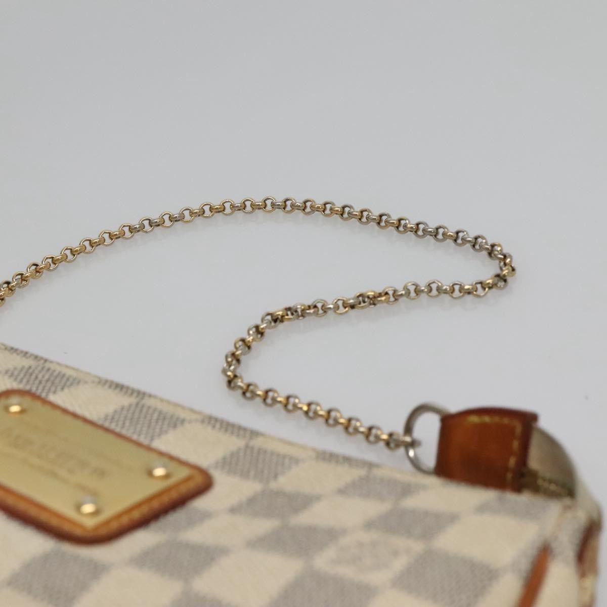 Louis Vuitton Eva White Canvas Shoulder Bag (Pre-Owned) Size ONE SIZE - 7 Thumbnail