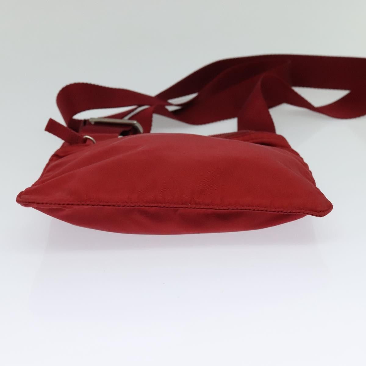 Prada Re-Nylon Red Synthetic Shoulder Bag (Pre-Owned) Size ONE SIZE - 17 Thumbnail