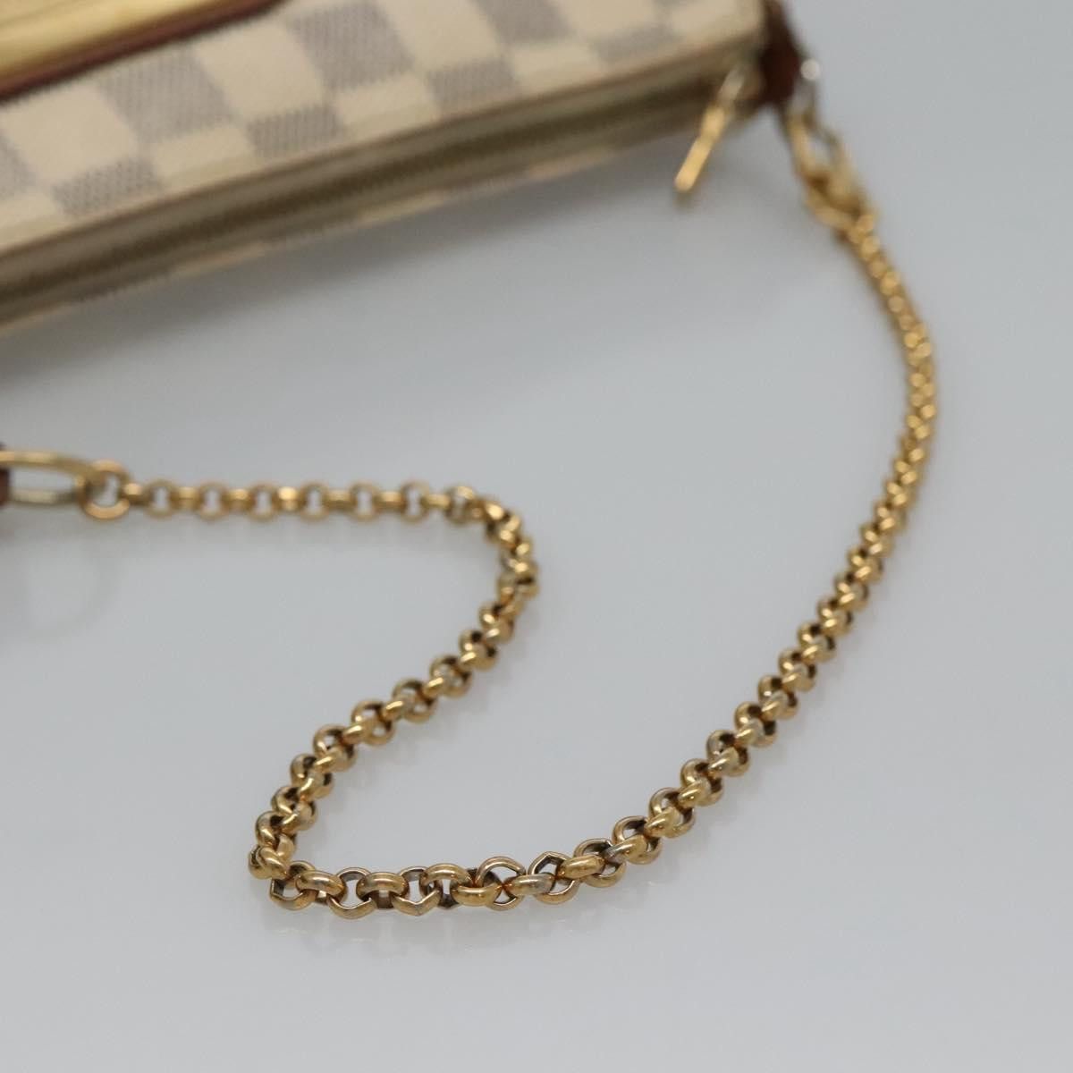 Louis Vuitton Eva White Canvas Shoulder Bag (Pre-Owned) Size ONE SIZE - 5 Thumbnail