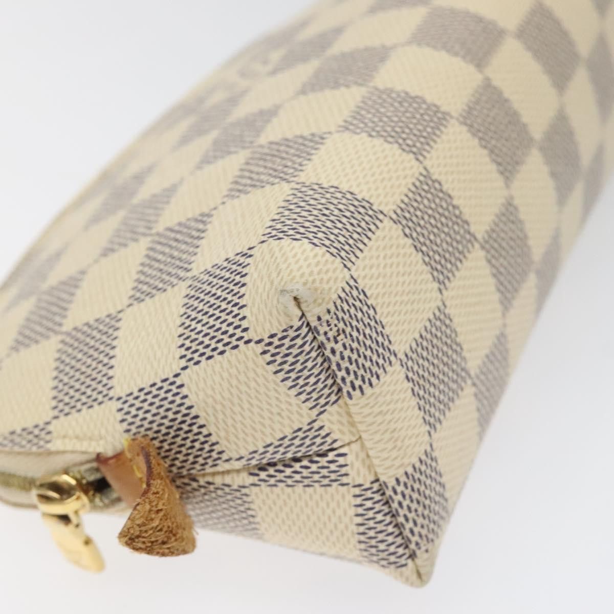 Louis Vuitton Cosmetic Pouch White Canvas Clutch Bag (Pre-Owned) Size ONE SIZE - 6 Thumbnail