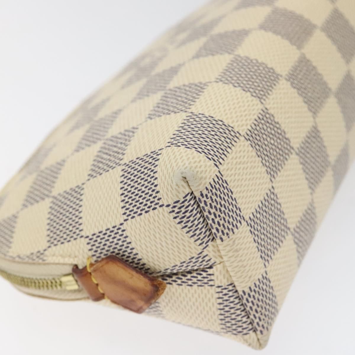Louis Vuitton Cosmetic Pouch White Canvas Clutch Bag (Pre-Owned) Size ONE SIZE - 8 Thumbnail