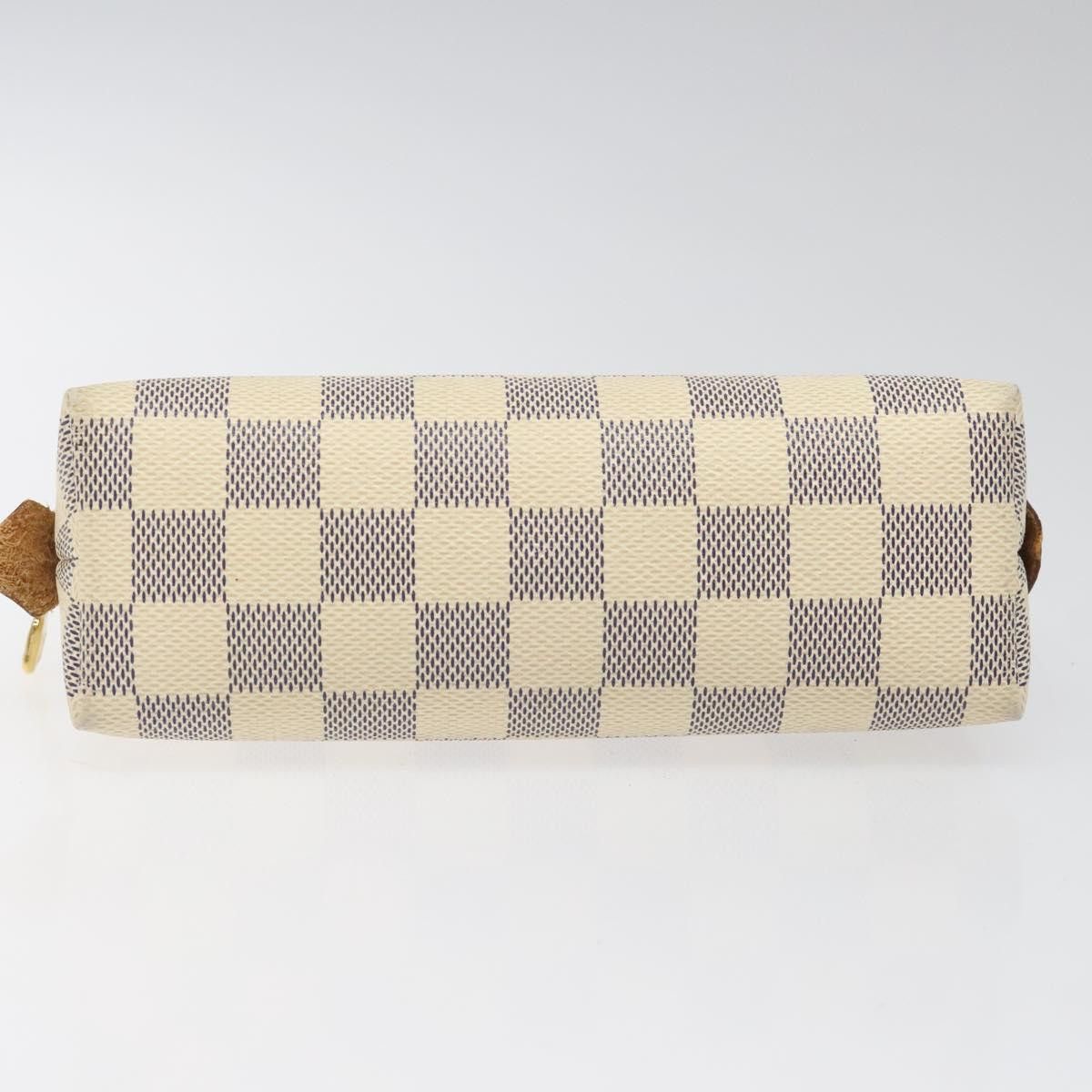 Louis Vuitton Cosmetic Pouch White Canvas Clutch Bag (Pre-Owned) Size ONE SIZE - 17 Thumbnail