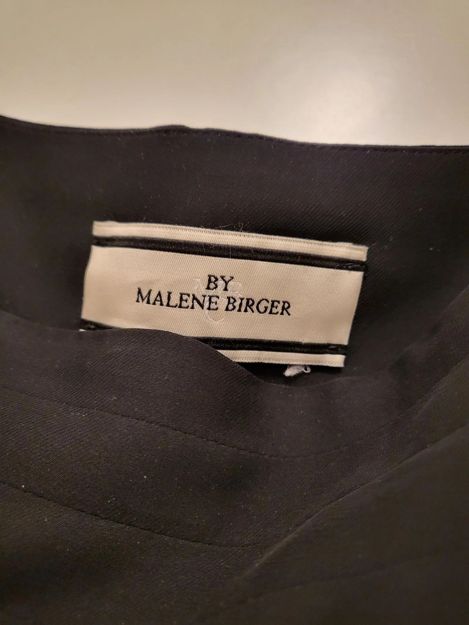 By Malene Birger By Malene Birger Lilia Skirt Size 27" / US 4 / IT 40 - 2 Thumbnail