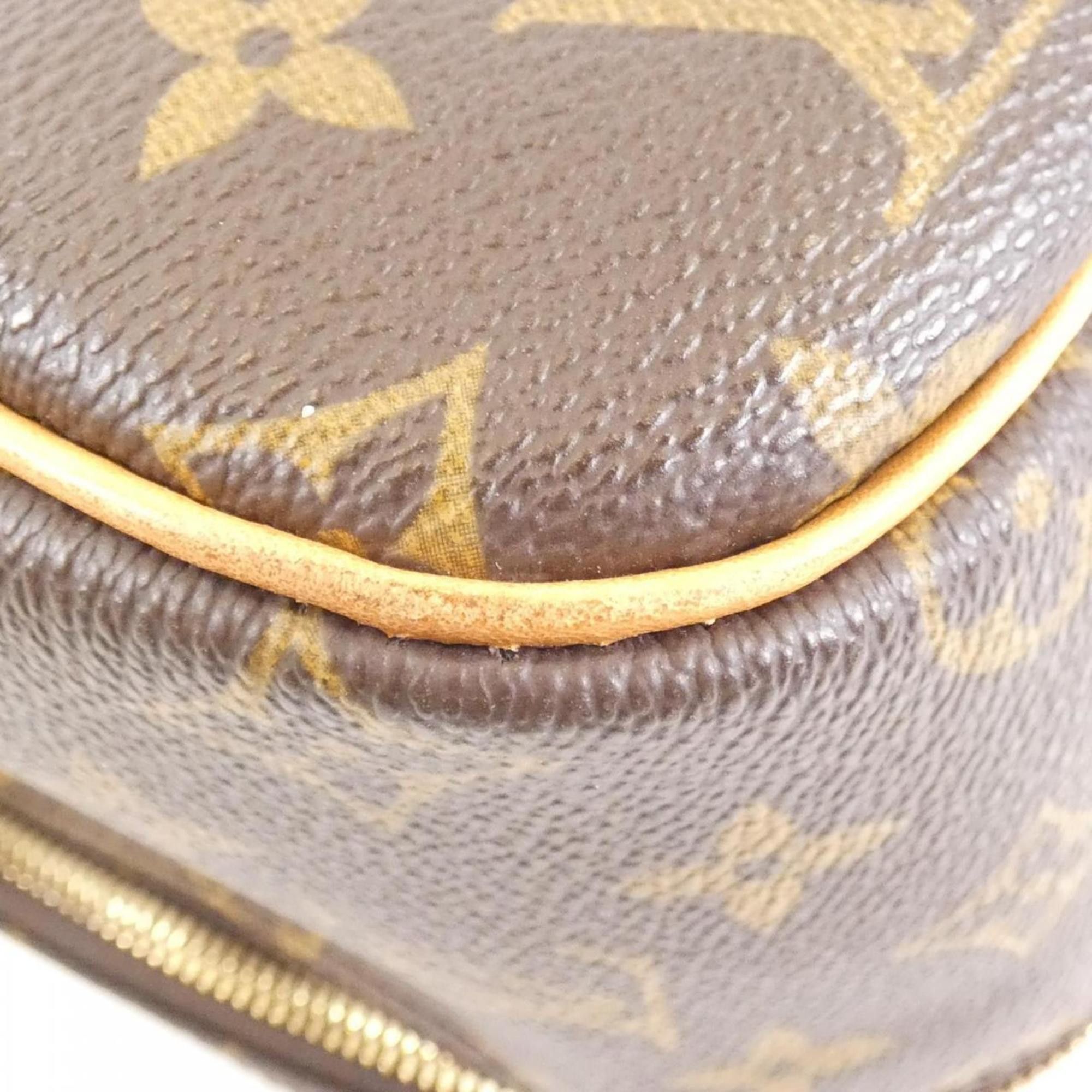 Louis Vuitton Louis Vuitton Excursion handbag Size ONE SIZE - 4 Thumbnail