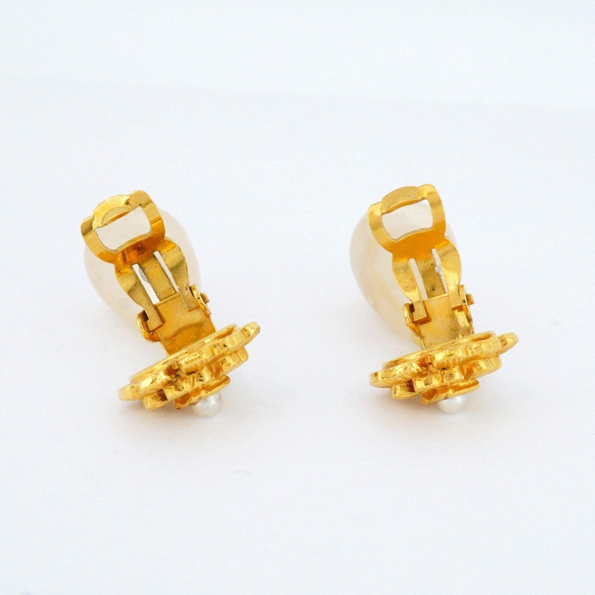 Chanel Chanel Camellia earring Size ONE SIZE - 6 Thumbnail