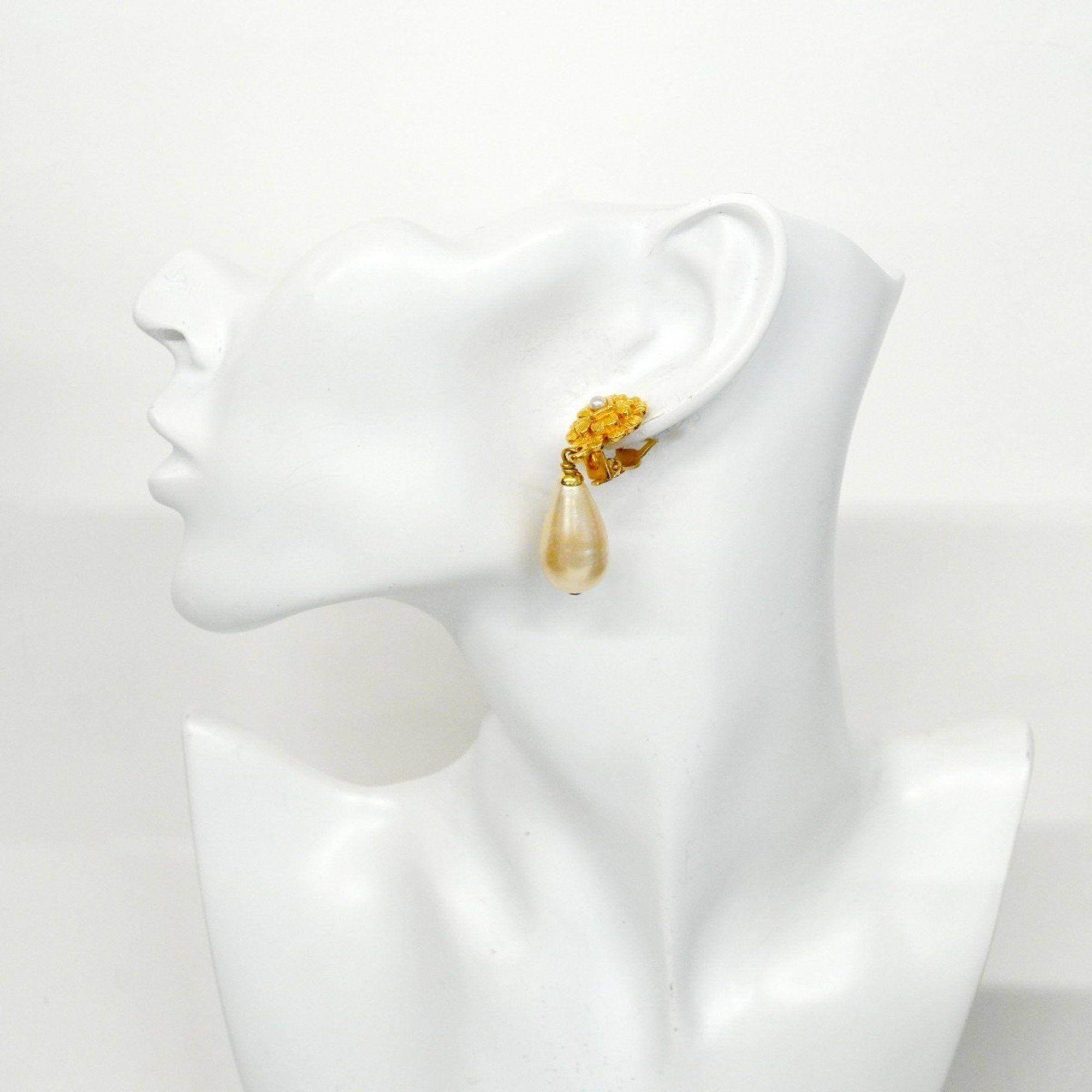 Chanel Chanel Camellia earring Size ONE SIZE - 4 Thumbnail