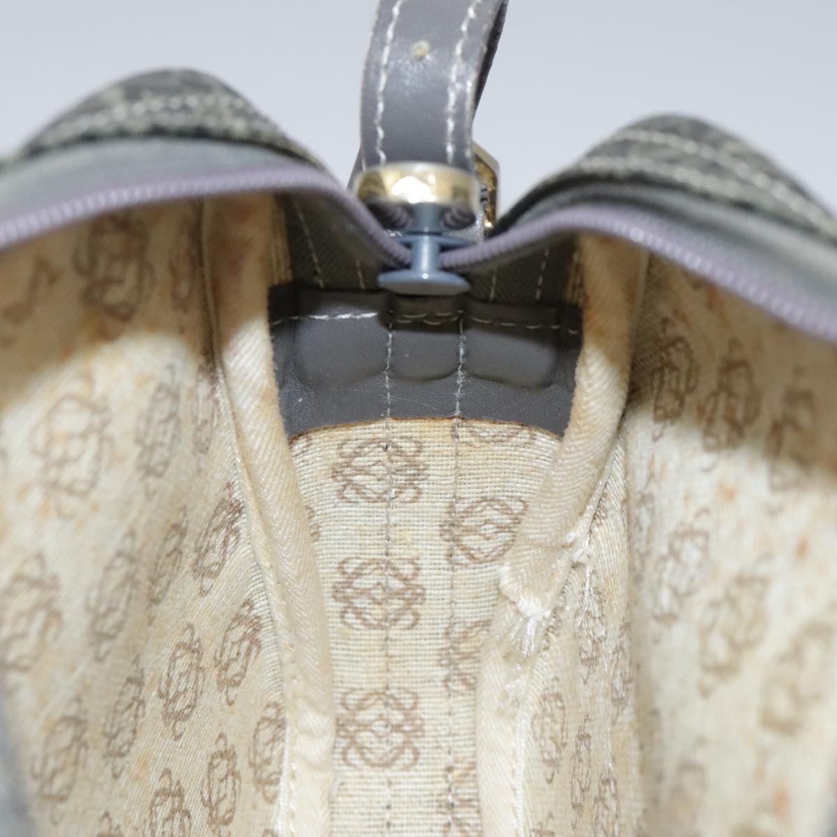 Loewe Loewe Anagram shoulder Size ONE SIZE - 21 Thumbnail