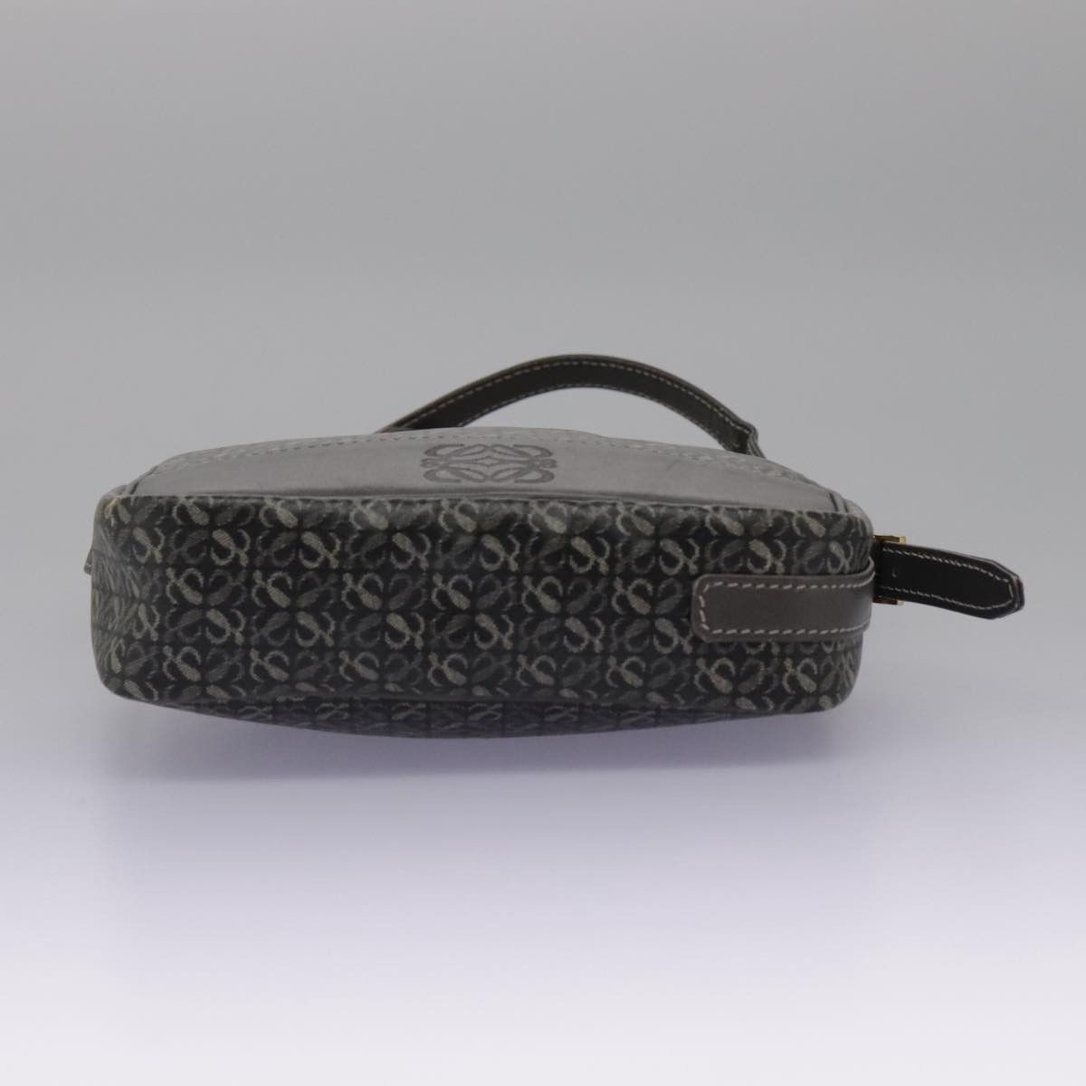 Loewe Loewe Anagram shoulder Size ONE SIZE - 18 Thumbnail