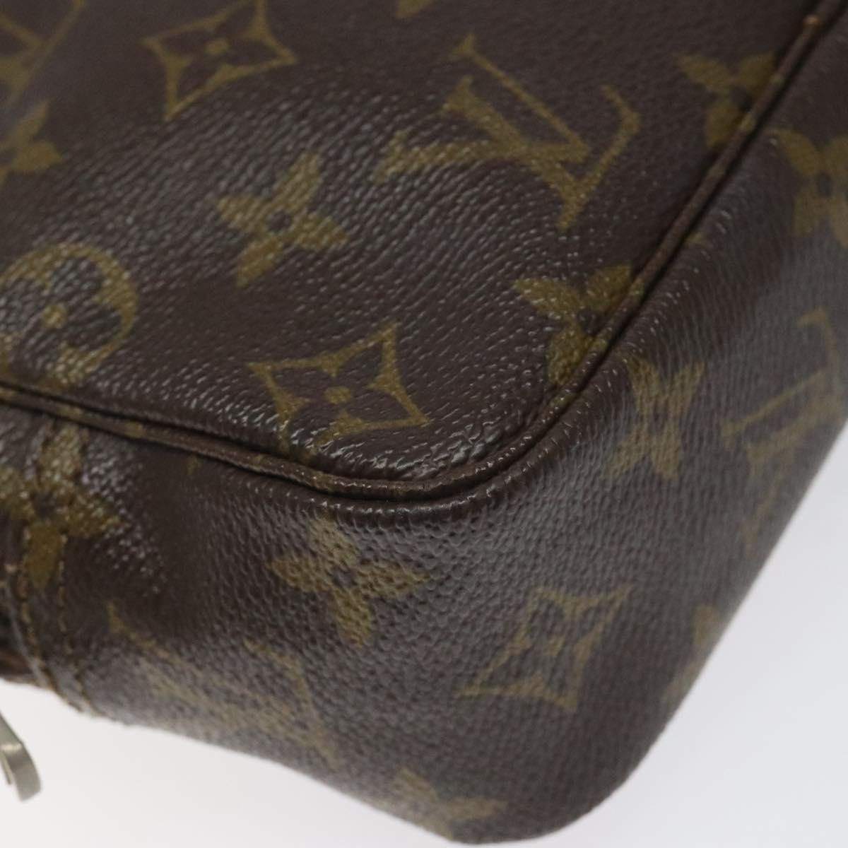Louis Vuitton Louis Vuitton Trousse de Toilette 18 clutch Size ONE SIZE - 8 Thumbnail