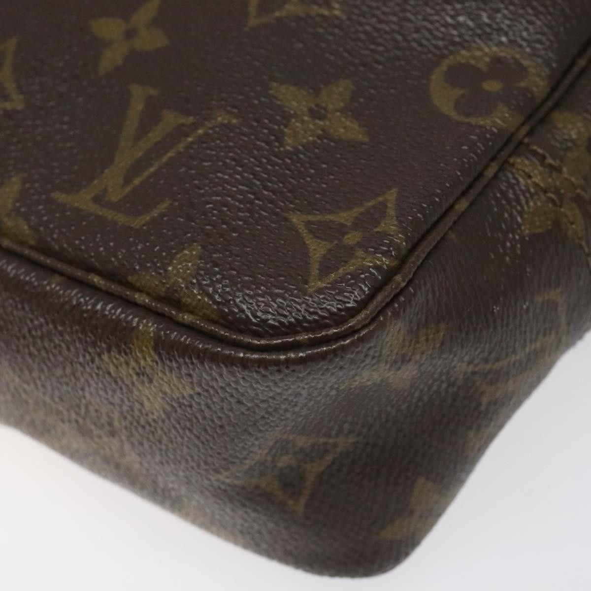 Louis Vuitton Louis Vuitton Trousse de Toilette 18 clutch Size ONE SIZE - 7 Thumbnail