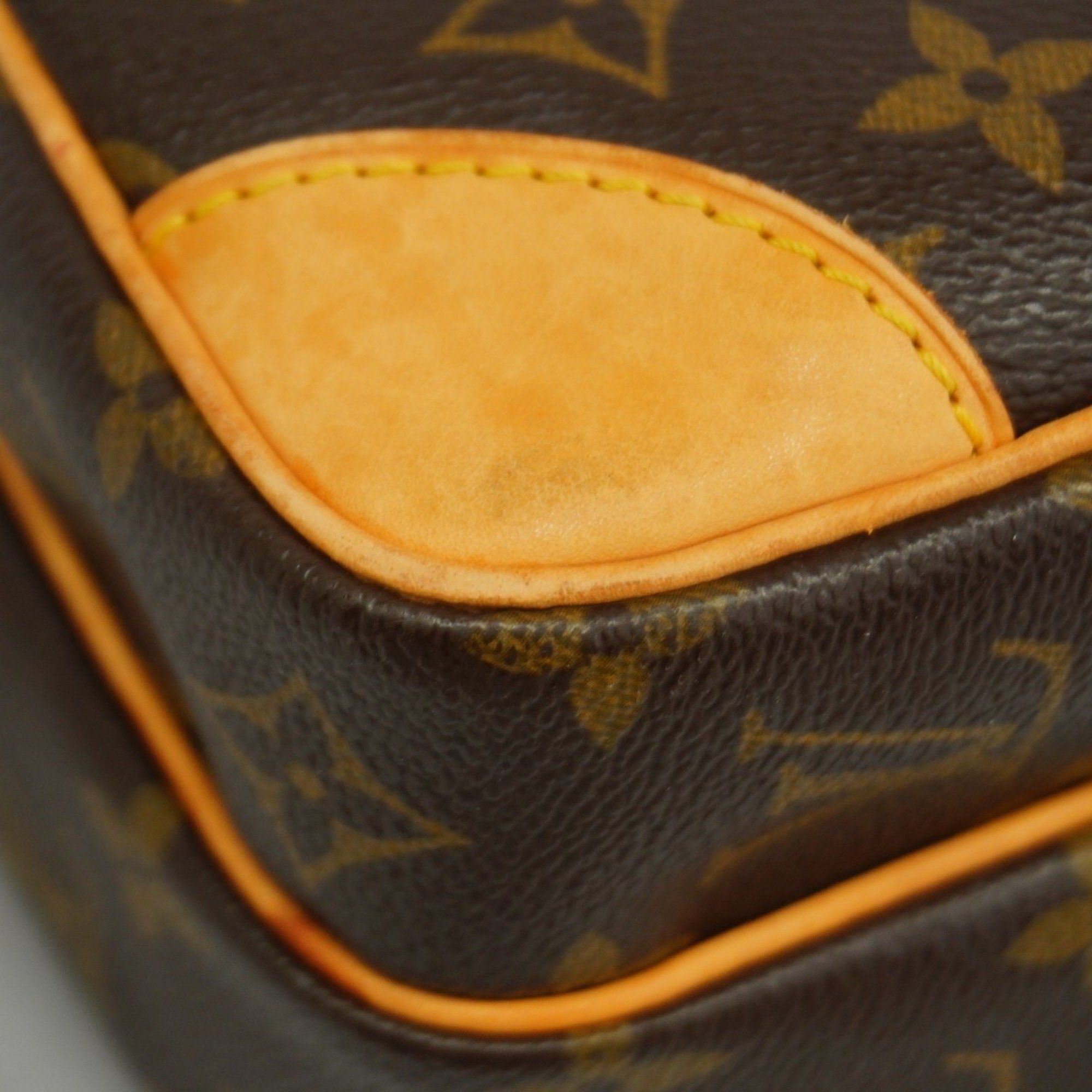 Louis Vuitton Louis Vuitton Amazon shoulder Size ONE SIZE - 5 Thumbnail